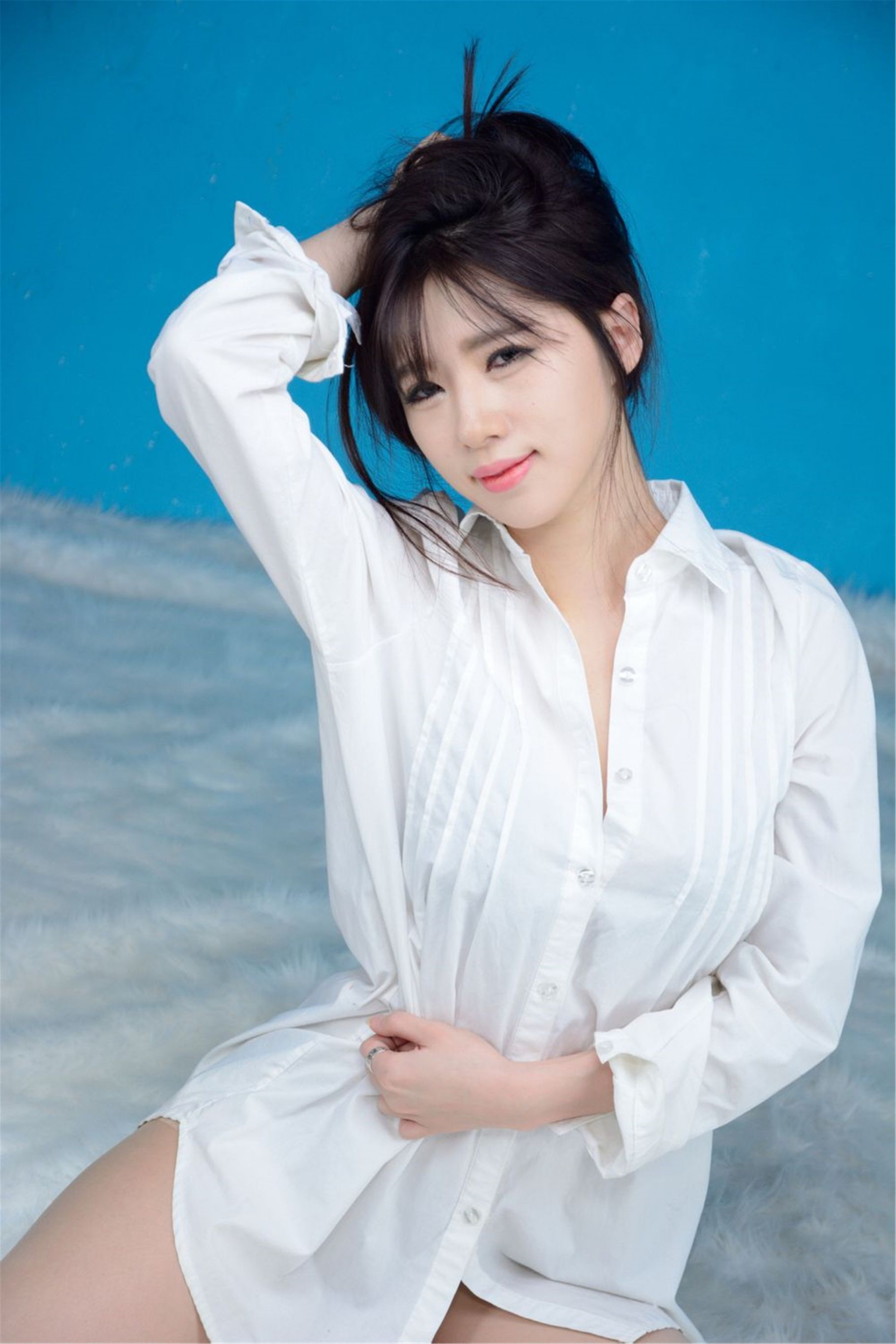 韩国美女宋珠娥《纯白玉兔》 第3张图
