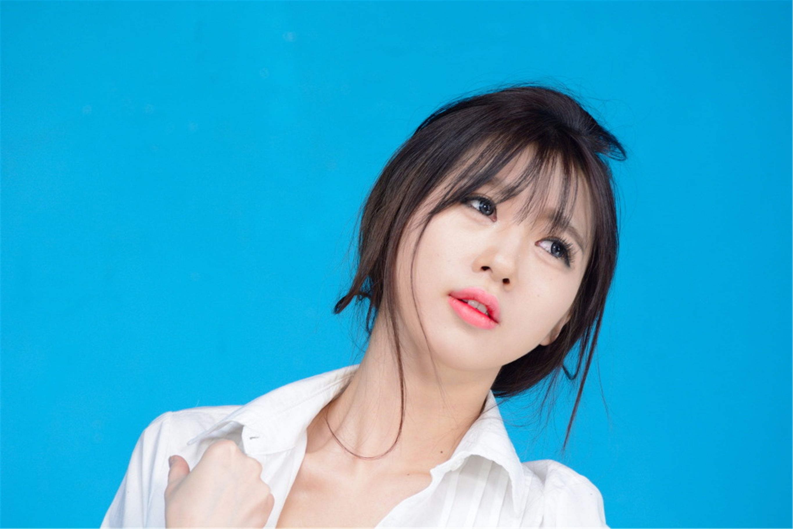 韩国美女宋珠娥《纯白玉兔》 第4张图
