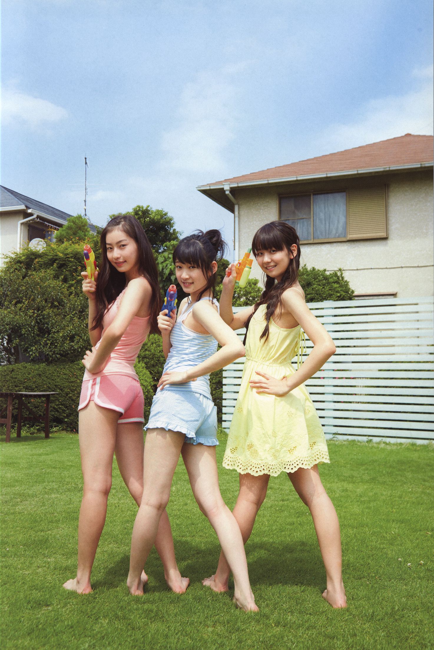 日本美少女组合Juice=Juice《OFFICIAL PHOTO BOOK》 第24张图
