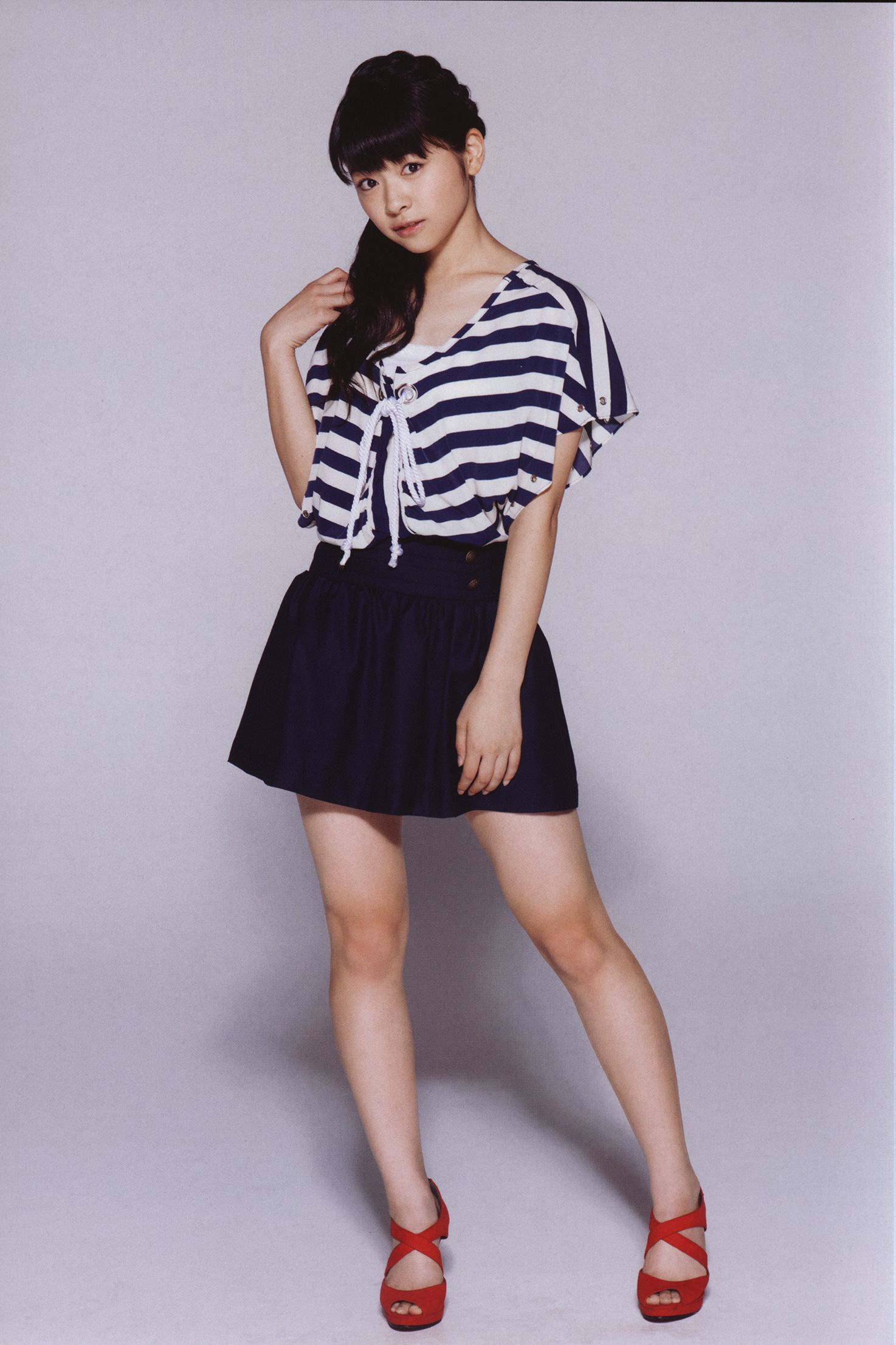 日本美少女组合Juice=Juice《OFFICIAL PHOTO BOOK》 第25张图
