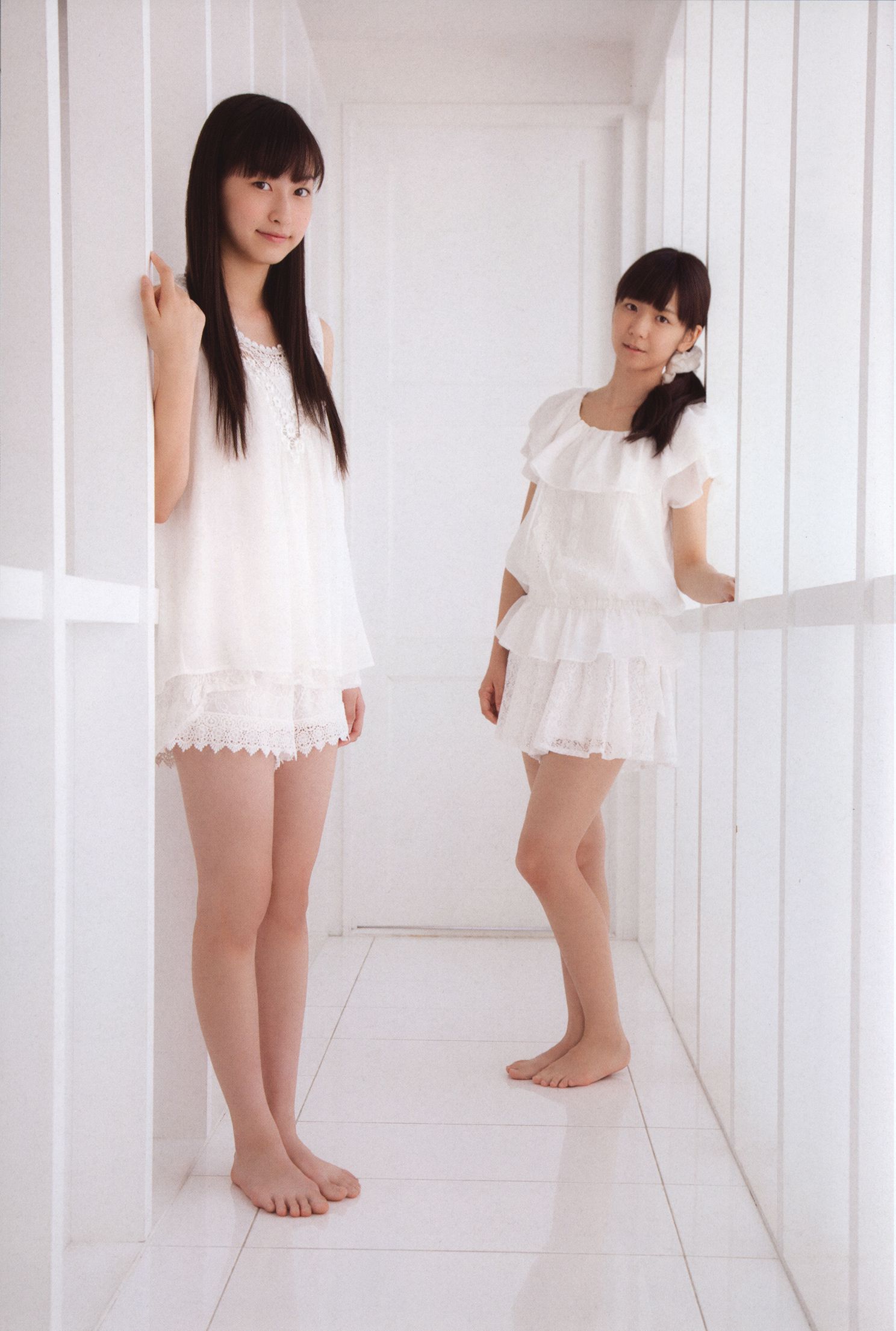 日本美少女组合Juice=Juice《OFFICIAL PHOTO BOOK》 第40张图