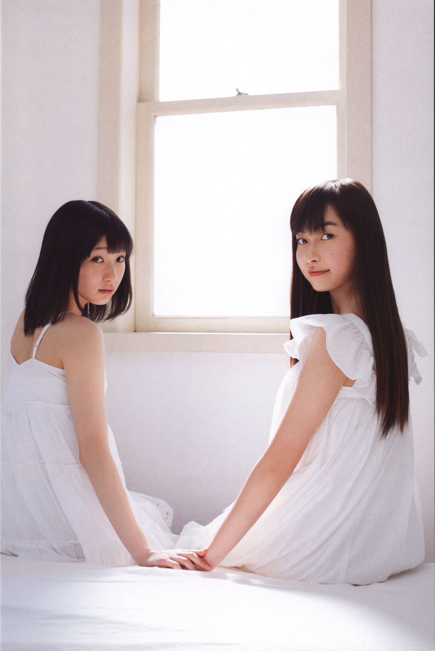 日本美少女组合Juice=Juice《OFFICIAL PHOTO BOOK》 第8张图