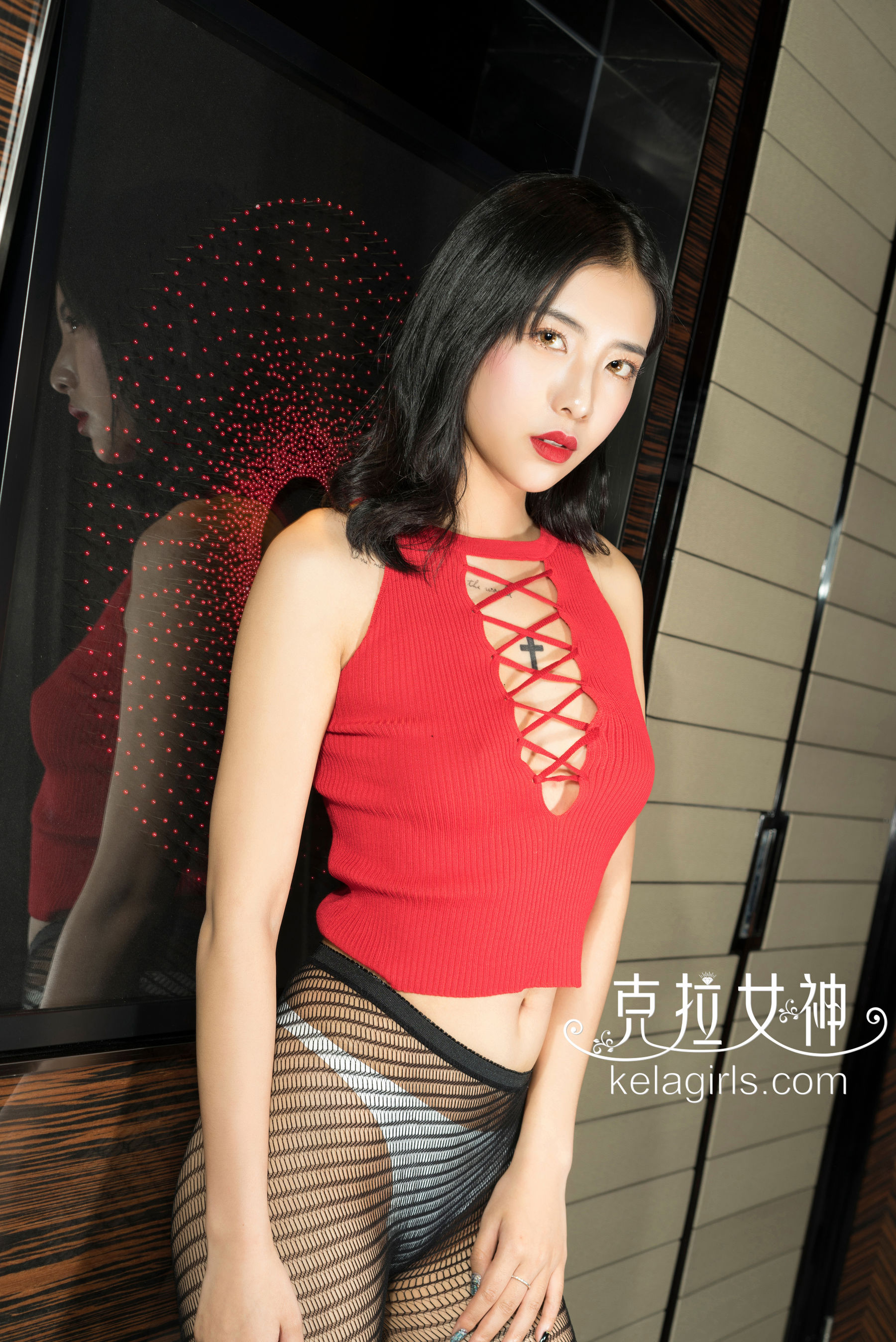 凌雪《缠丝绕网》 [克拉女神] 第1张图