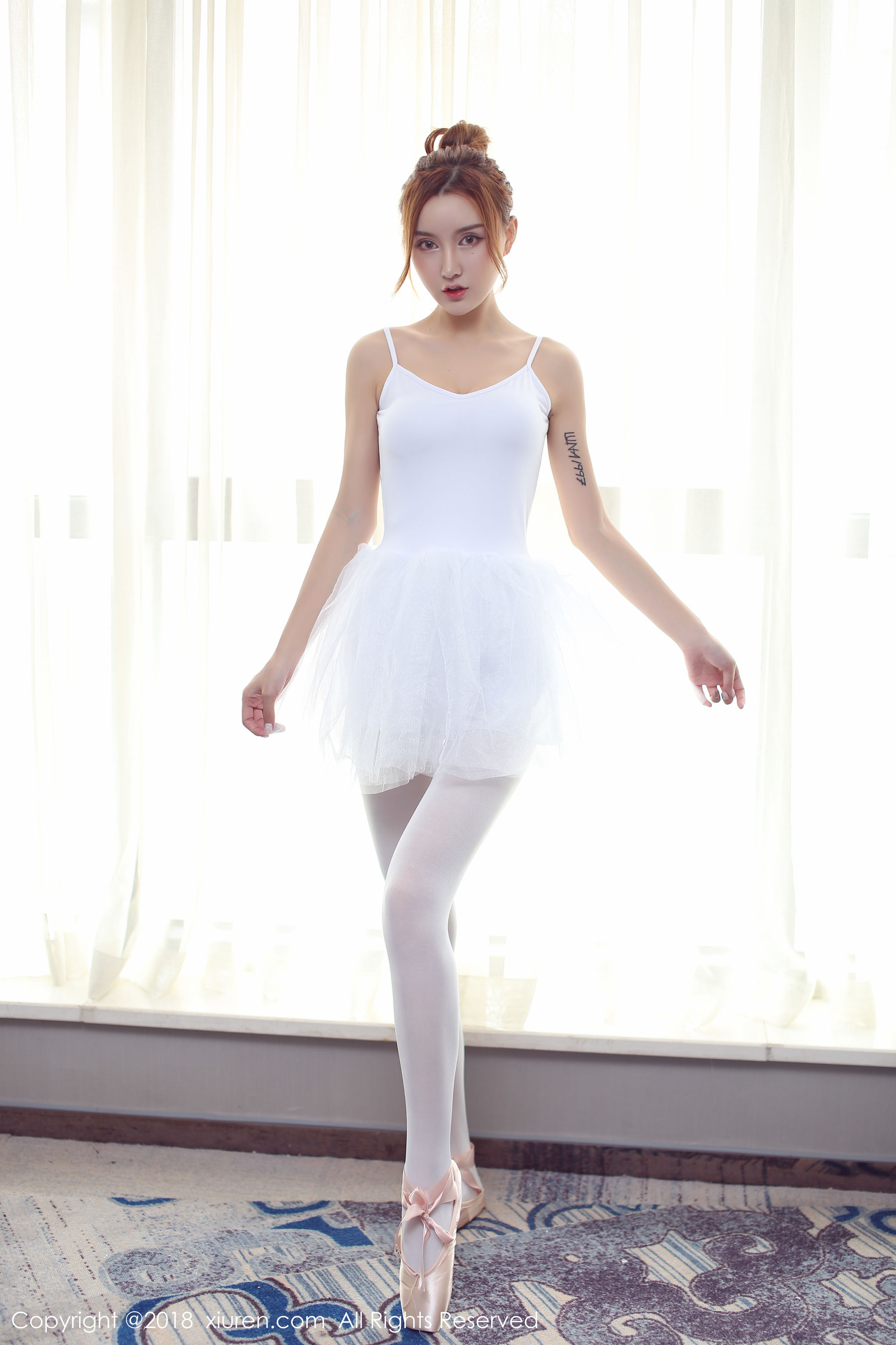 M梦baby《芭蕾舞娘》 [秀人XIUREN] No.1031 第2张图