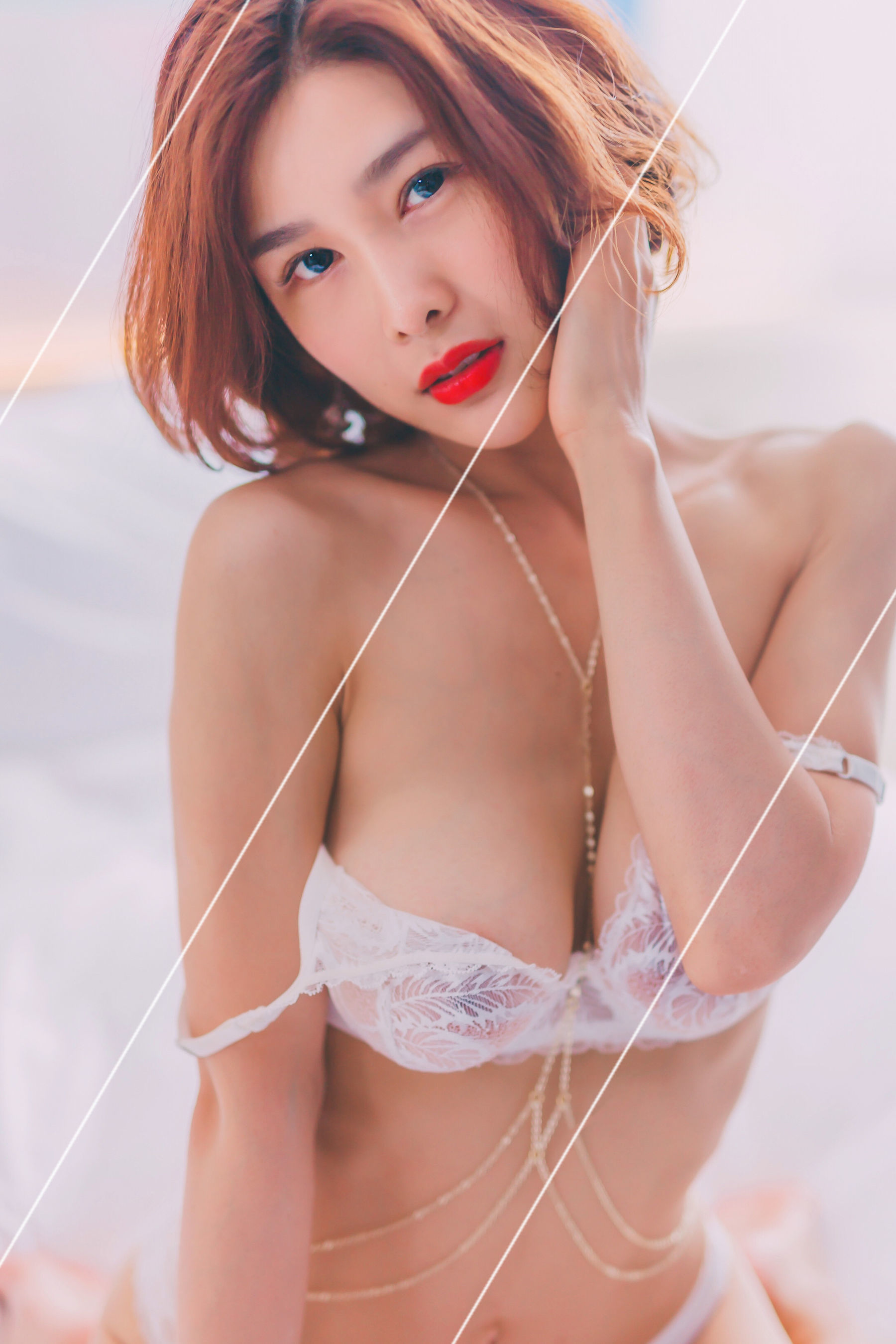 闫盼盼 2018年7月写真《裸心》 第36张图