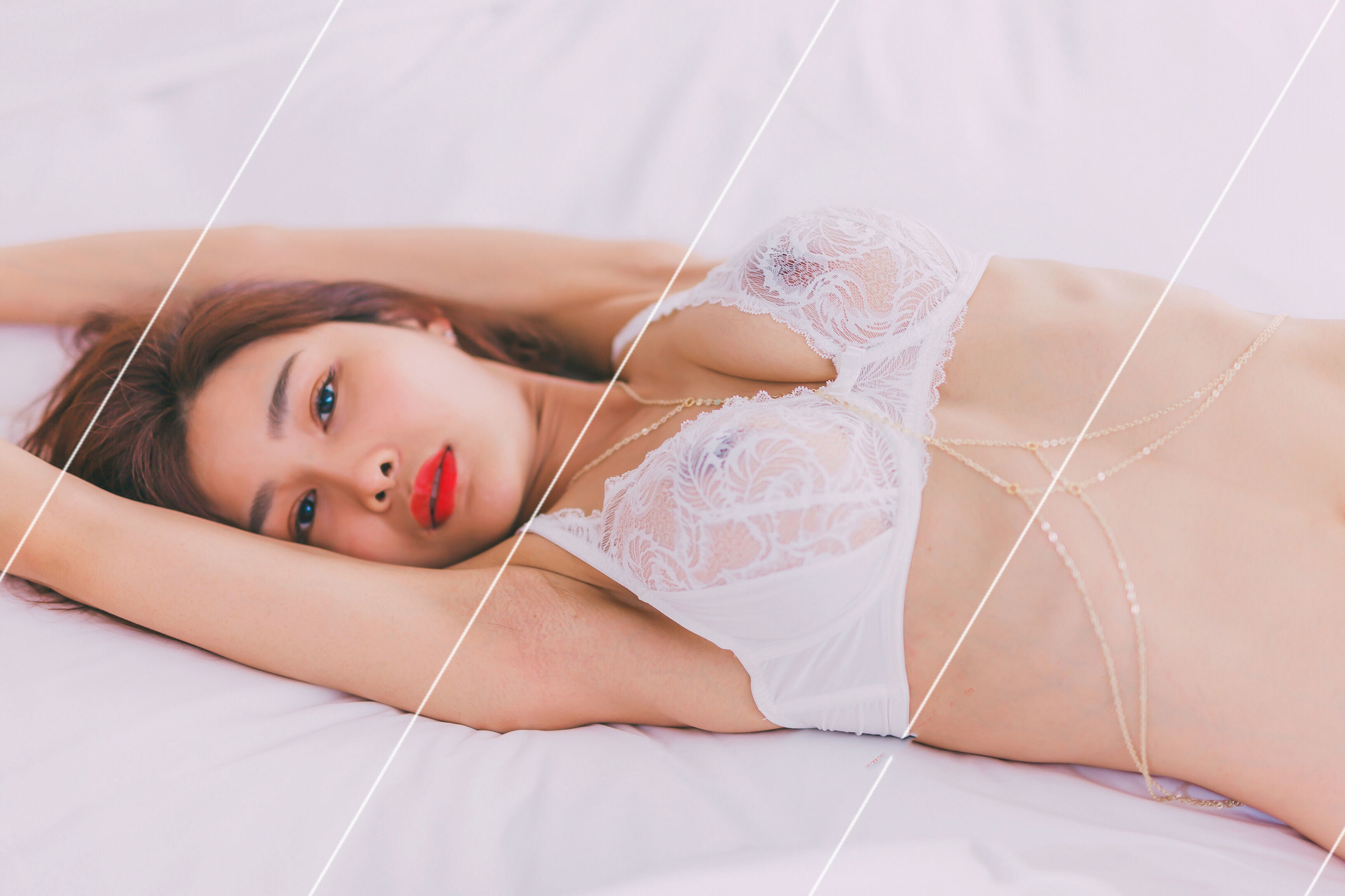 闫盼盼 2018年7月写真《裸心》 第54张图