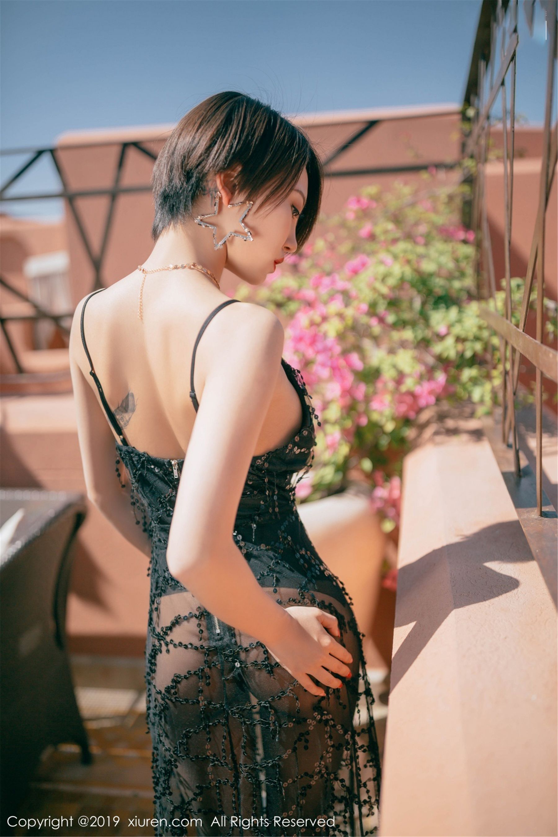 [秀人XIUREN] No.1393 冯木木LRIS 第12张图