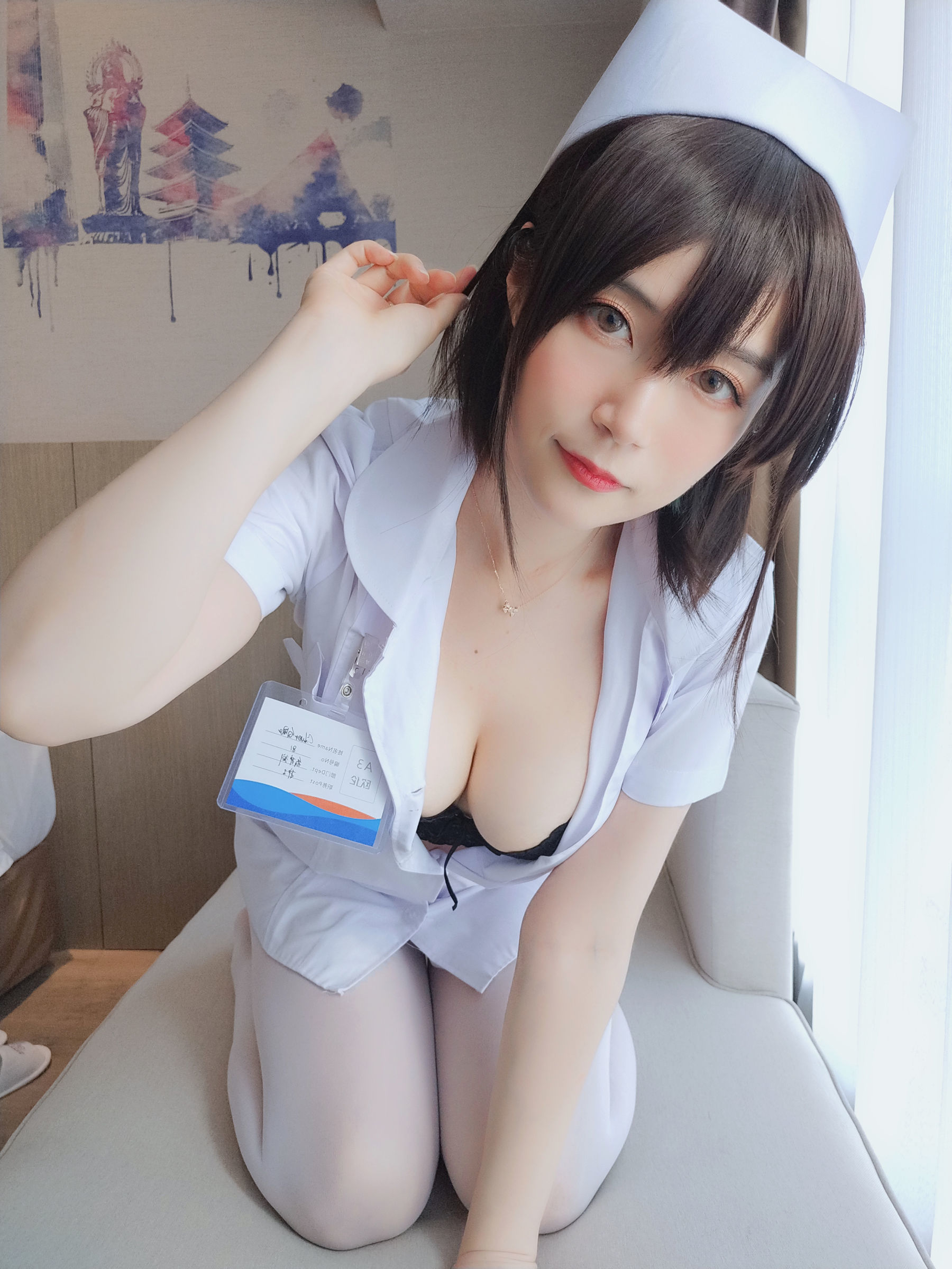 [萝莉COS] 白银 - 短发小护士 第19张图