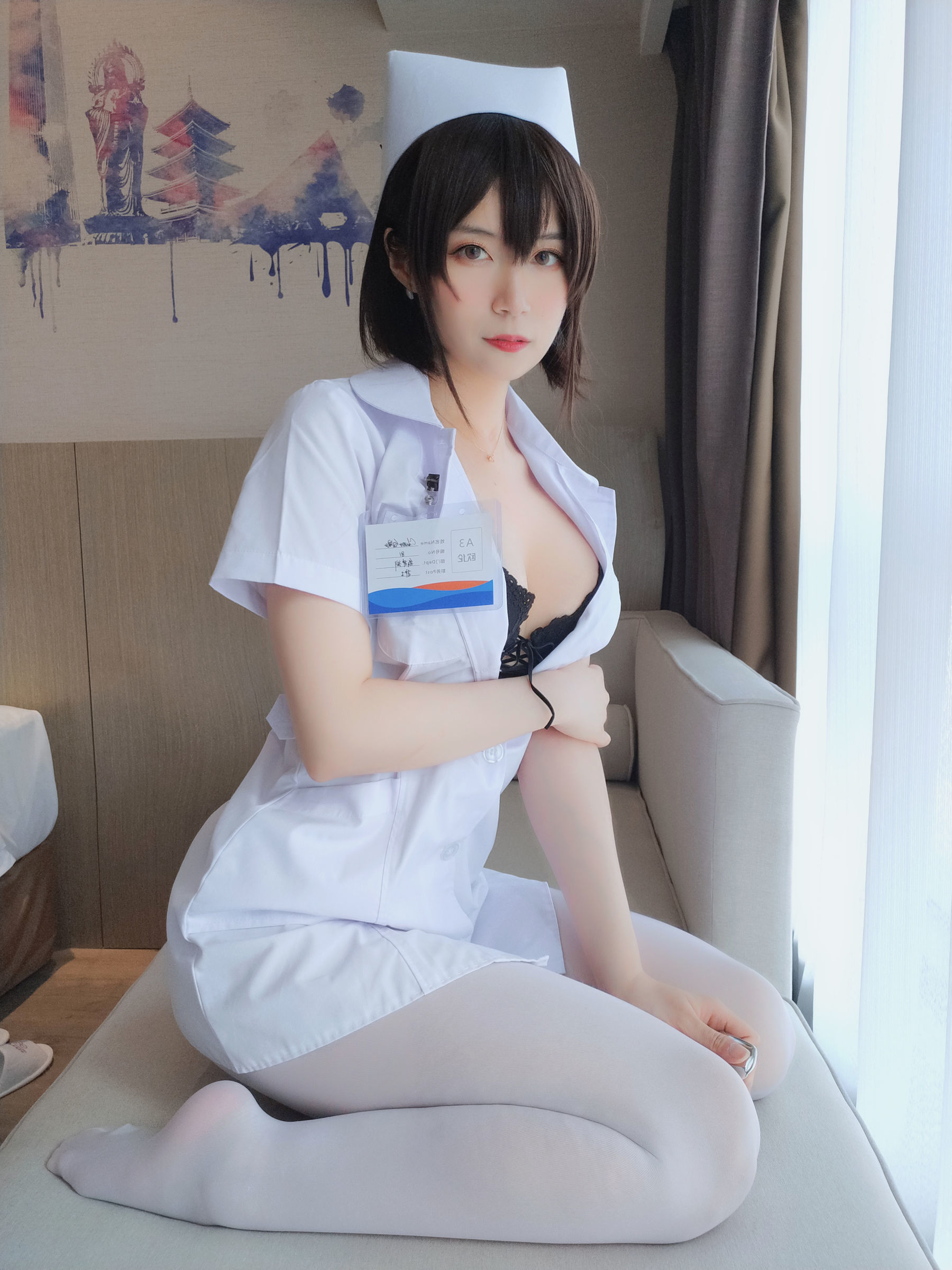 [萝莉COS] 白银 - 短发小护士 第22张图