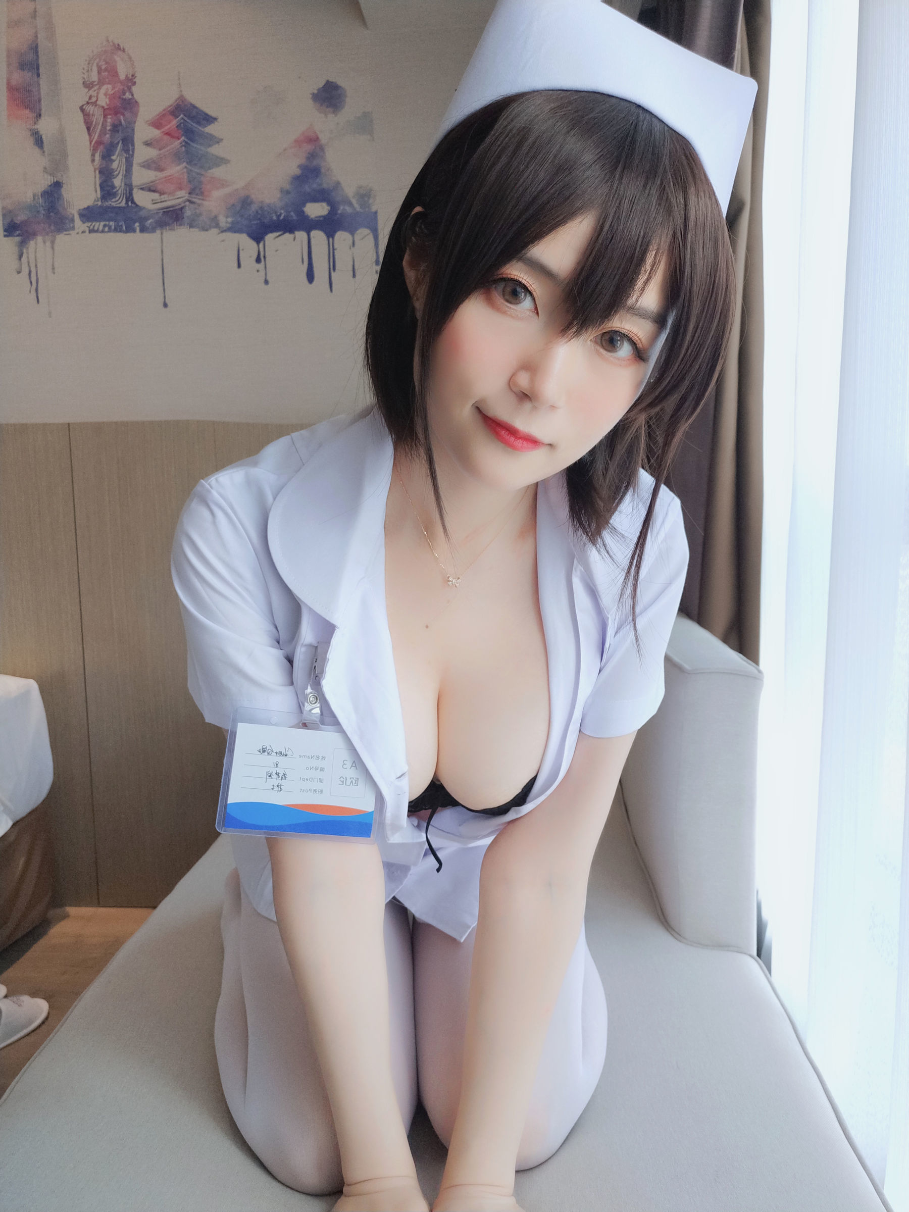 [萝莉COS] 白银 - 短发小护士 第23张图