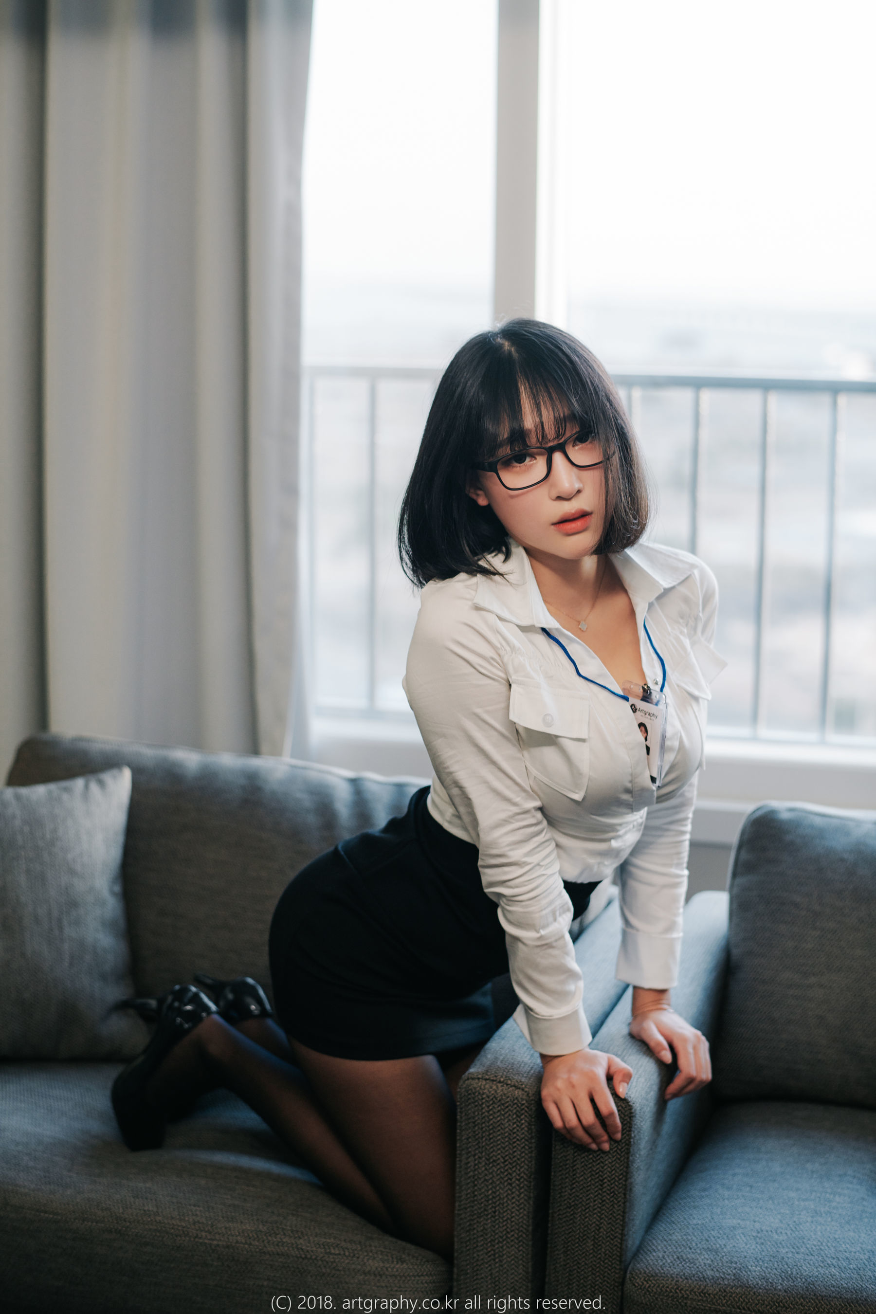 [ARTGRAVIA] VOL.042 巨乳少女姜仁卿 - 黑丝制服+女仆诱惑 第1张图