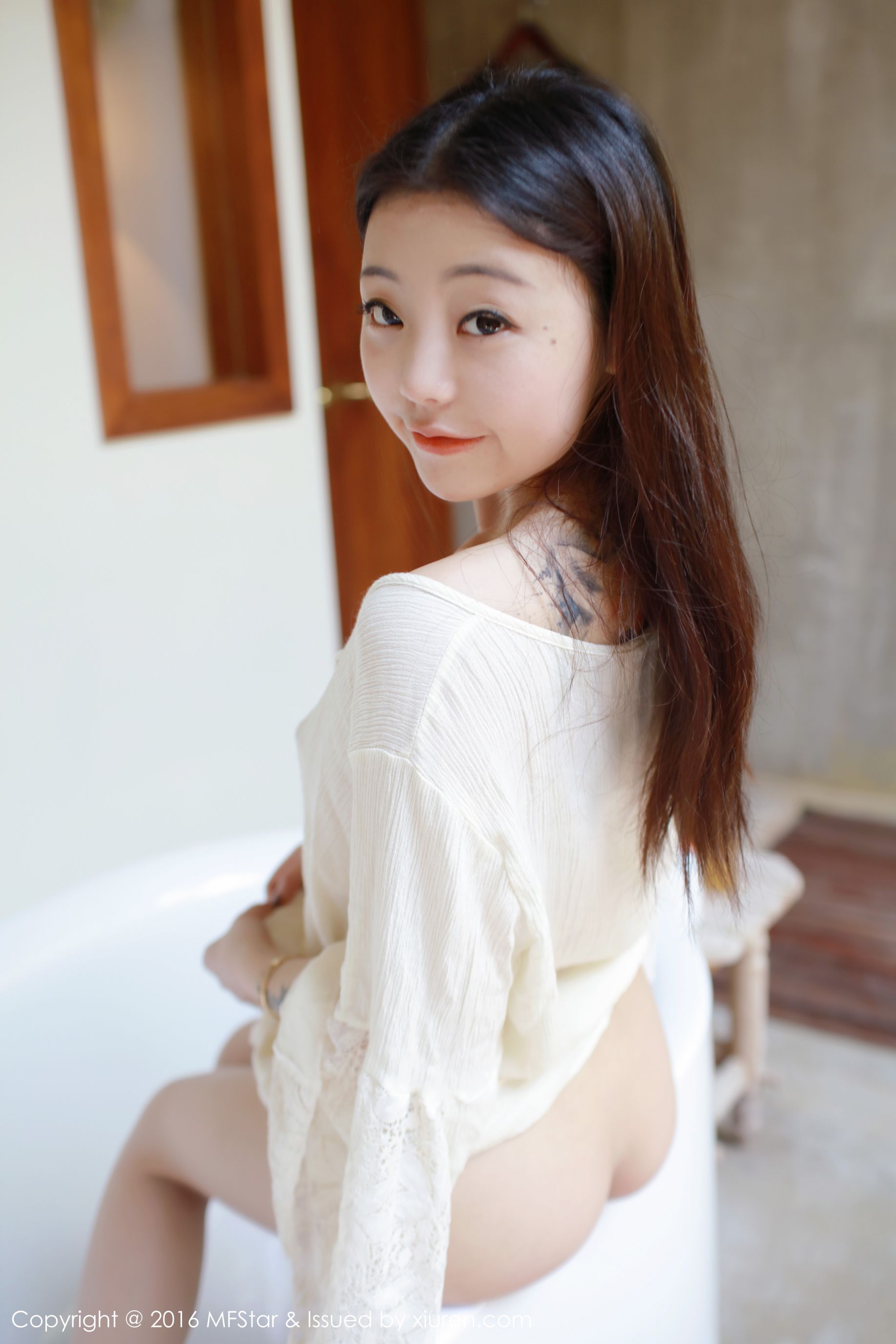 佘贝拉bella《湿身诱惑与激凸福利》 [模范学院MFStar] Vol.072 第15张图