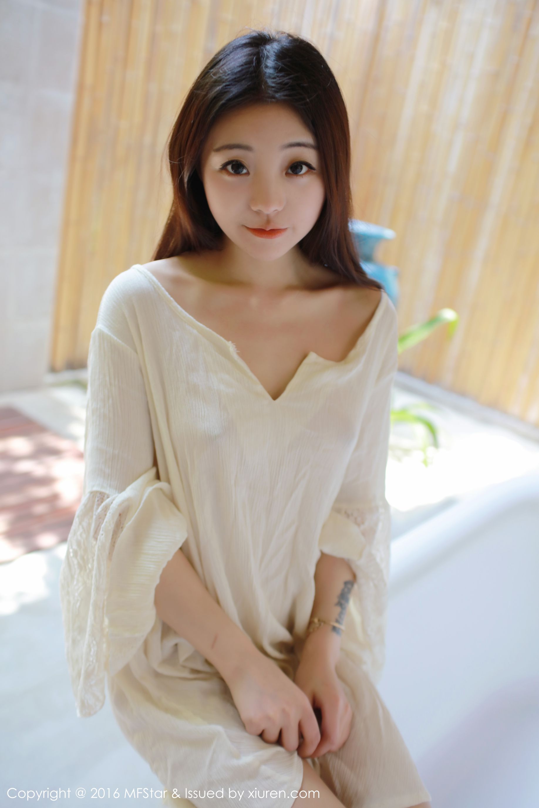 佘贝拉bella《湿身诱惑与激凸福利》 [模范学院MFStar] Vol.072 第5张图