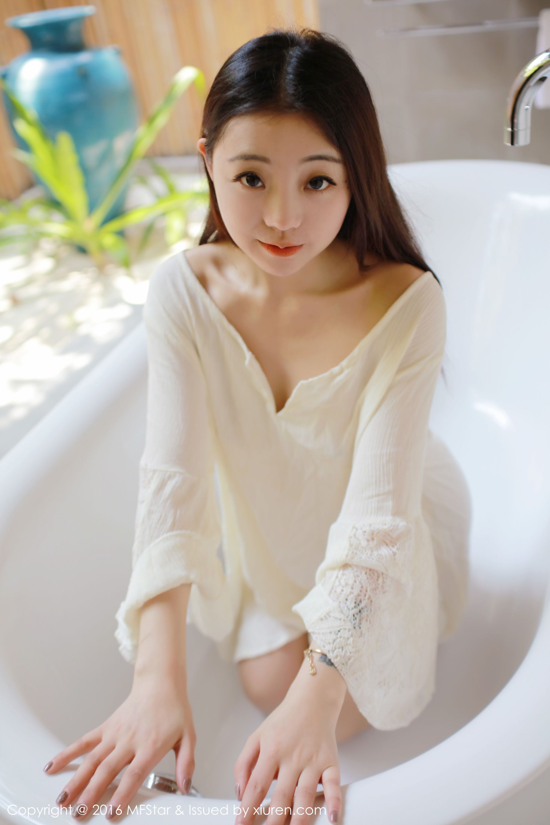 佘贝拉bella《湿身诱惑与激凸福利》 [模范学院MFStar] Vol.072 第7张图