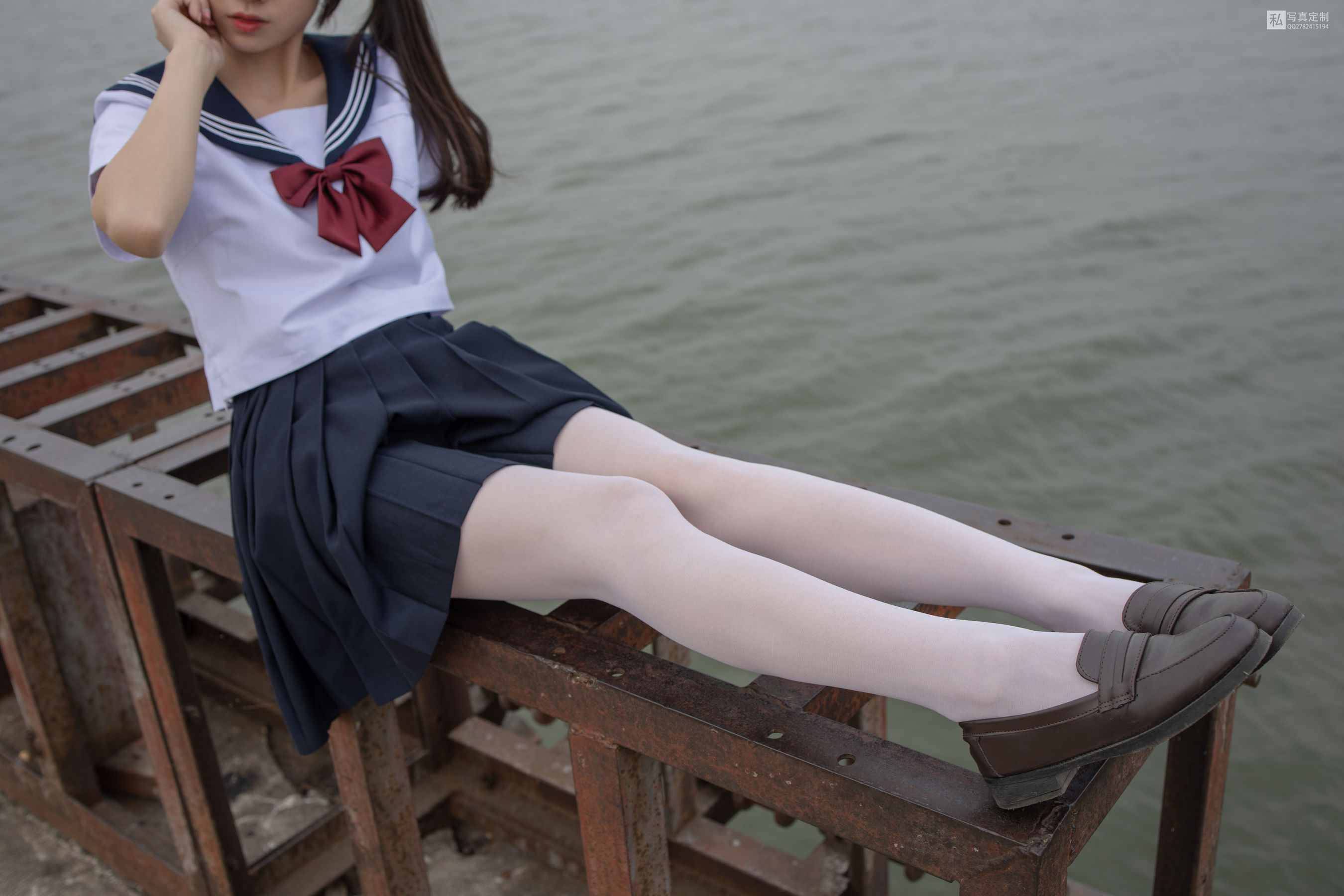 [森萝财团] JKFUN-028 默陌 15D白丝 抑郁湖边与绝望天台 第17张图