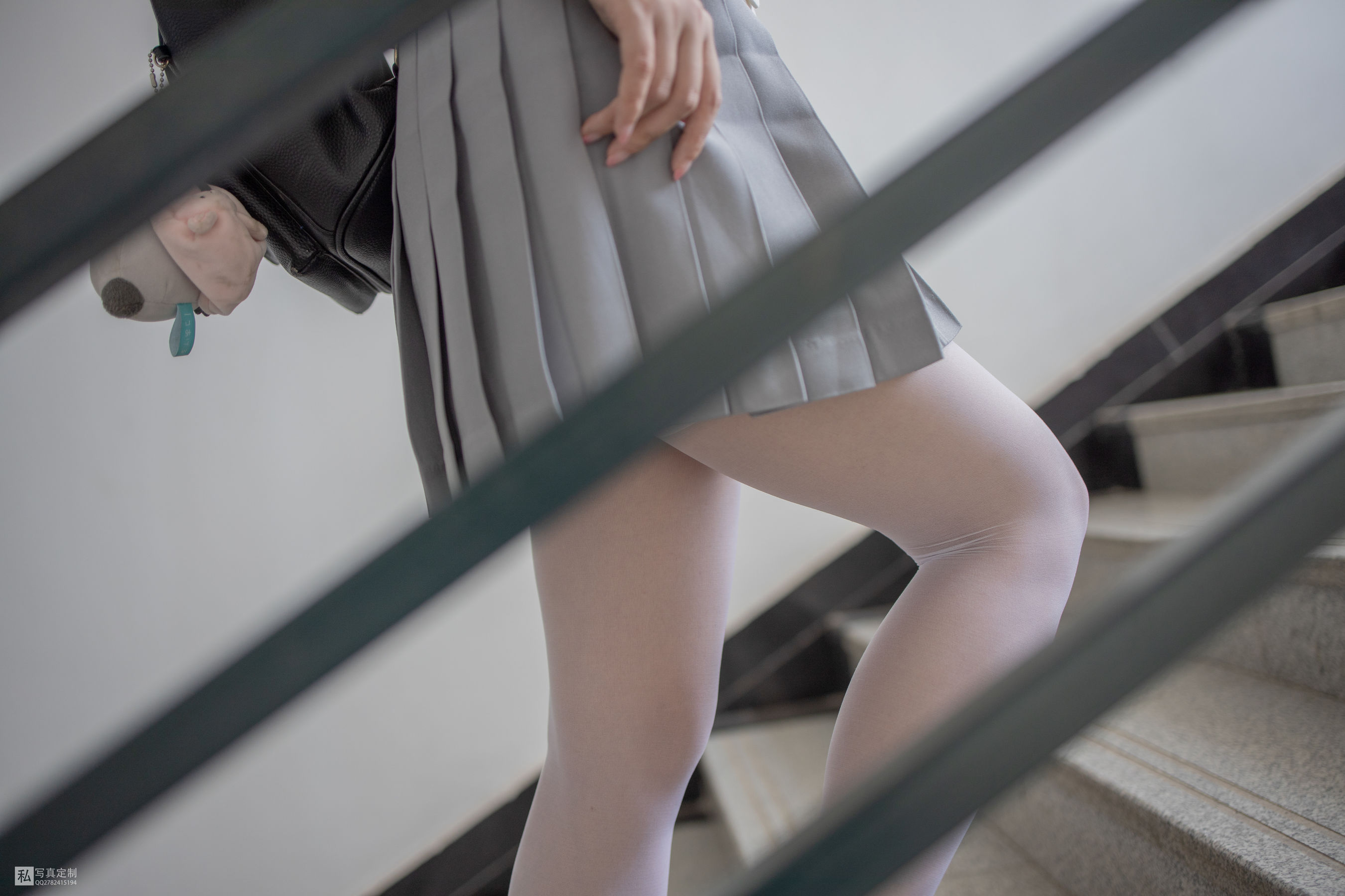 [森萝财团] JKFUN-028 默陌 15D白丝 抑郁湖边与绝望天台 第28张图
