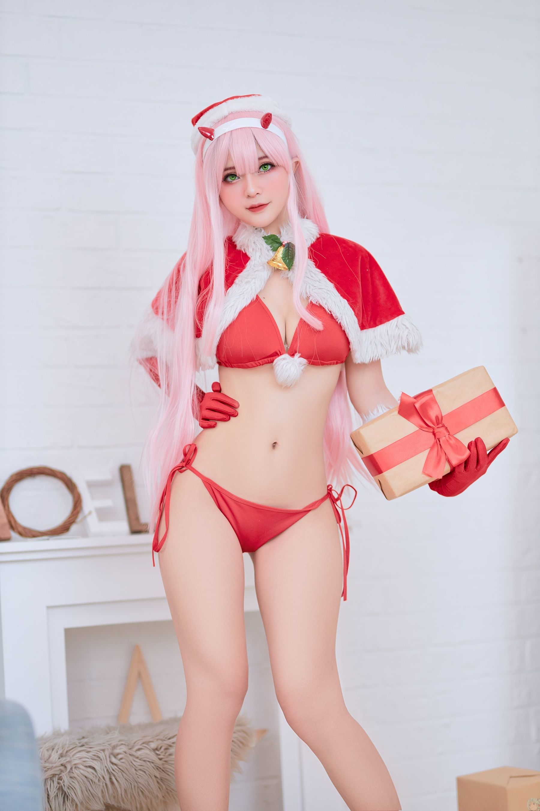 [COS福利] Azami - Zero Two X-Mas 第1张图