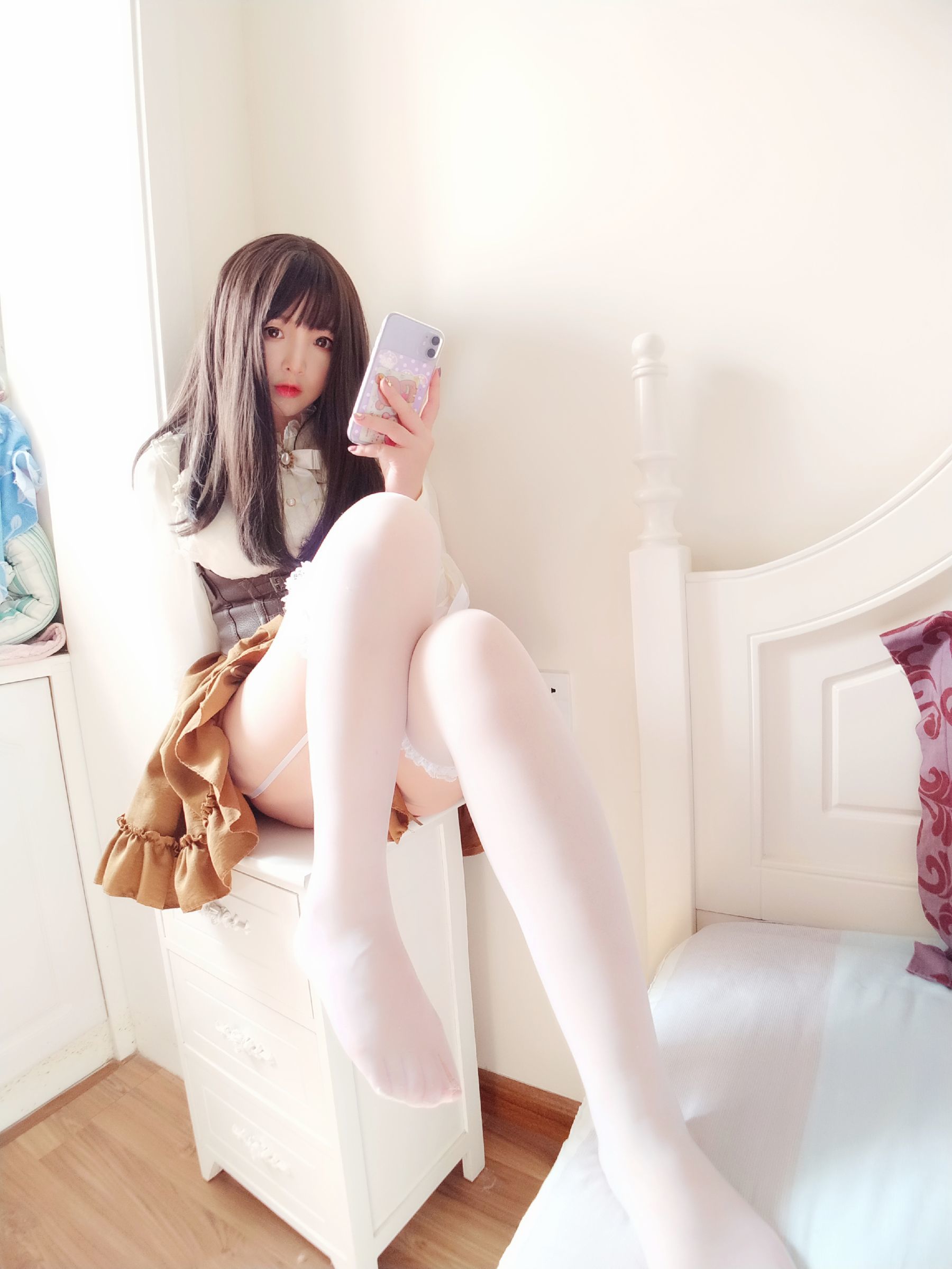 [COS福利] 二次元美女古川kagura - 蕾丝长筒吊带丝袜 第30张图