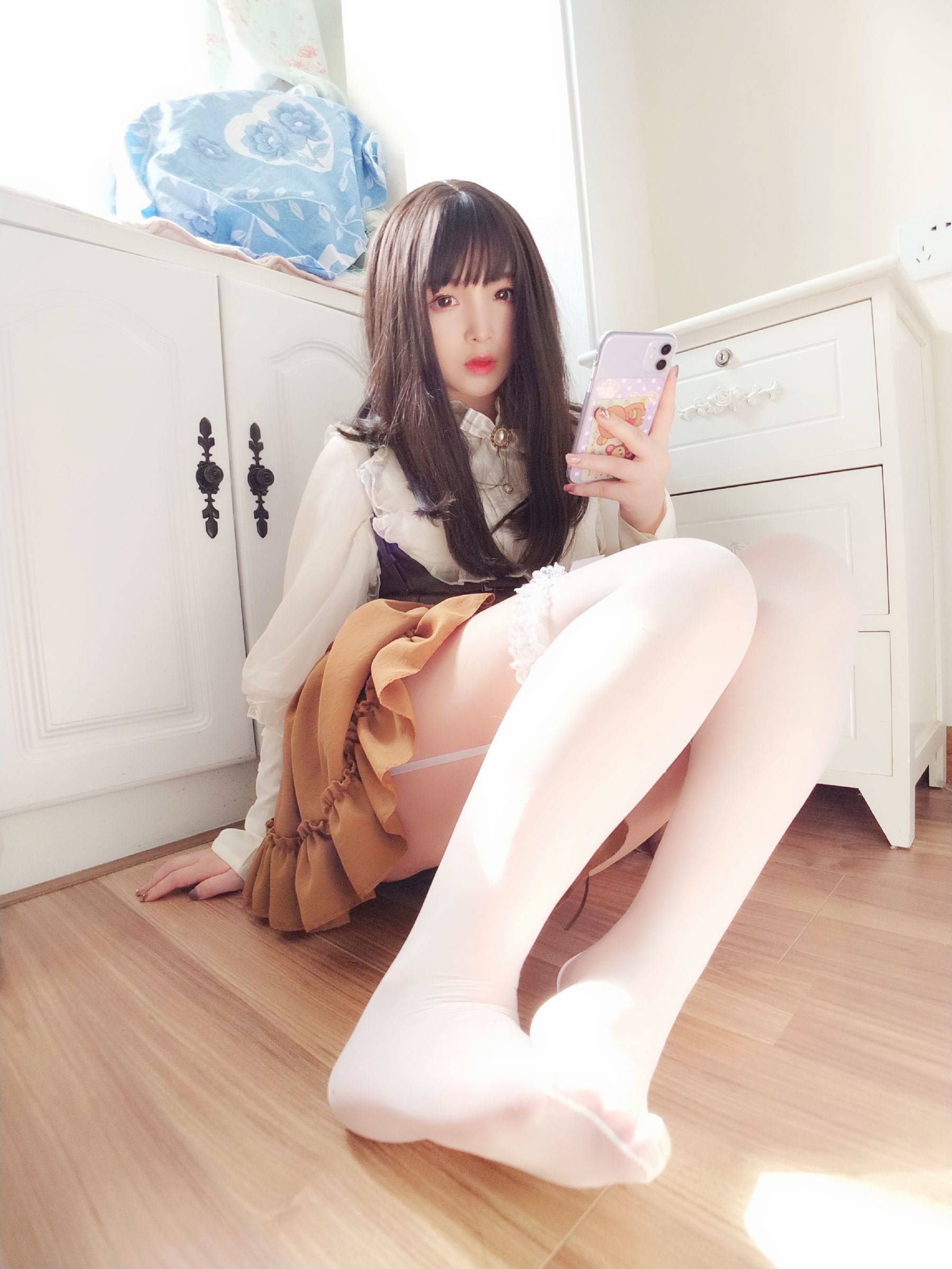[COS福利] 二次元美女古川kagura - 蕾丝长筒吊带丝袜 第7张图