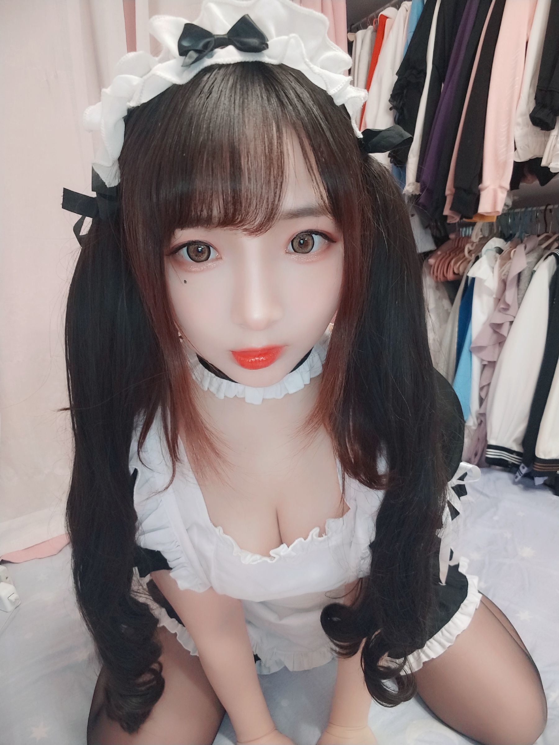 [COS福利] 二次元美女古川kagura - 黑丝女仆 第1张图