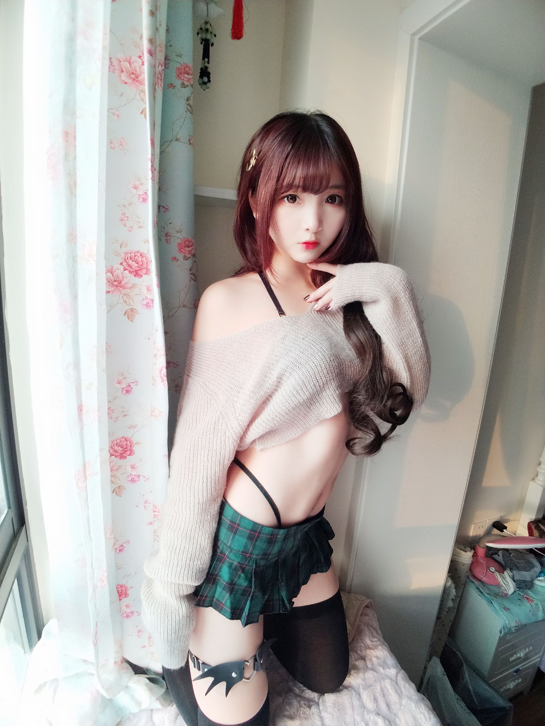 [Cosplay写真] 二次元美女古川kagura - 性感毛衣 第6张图