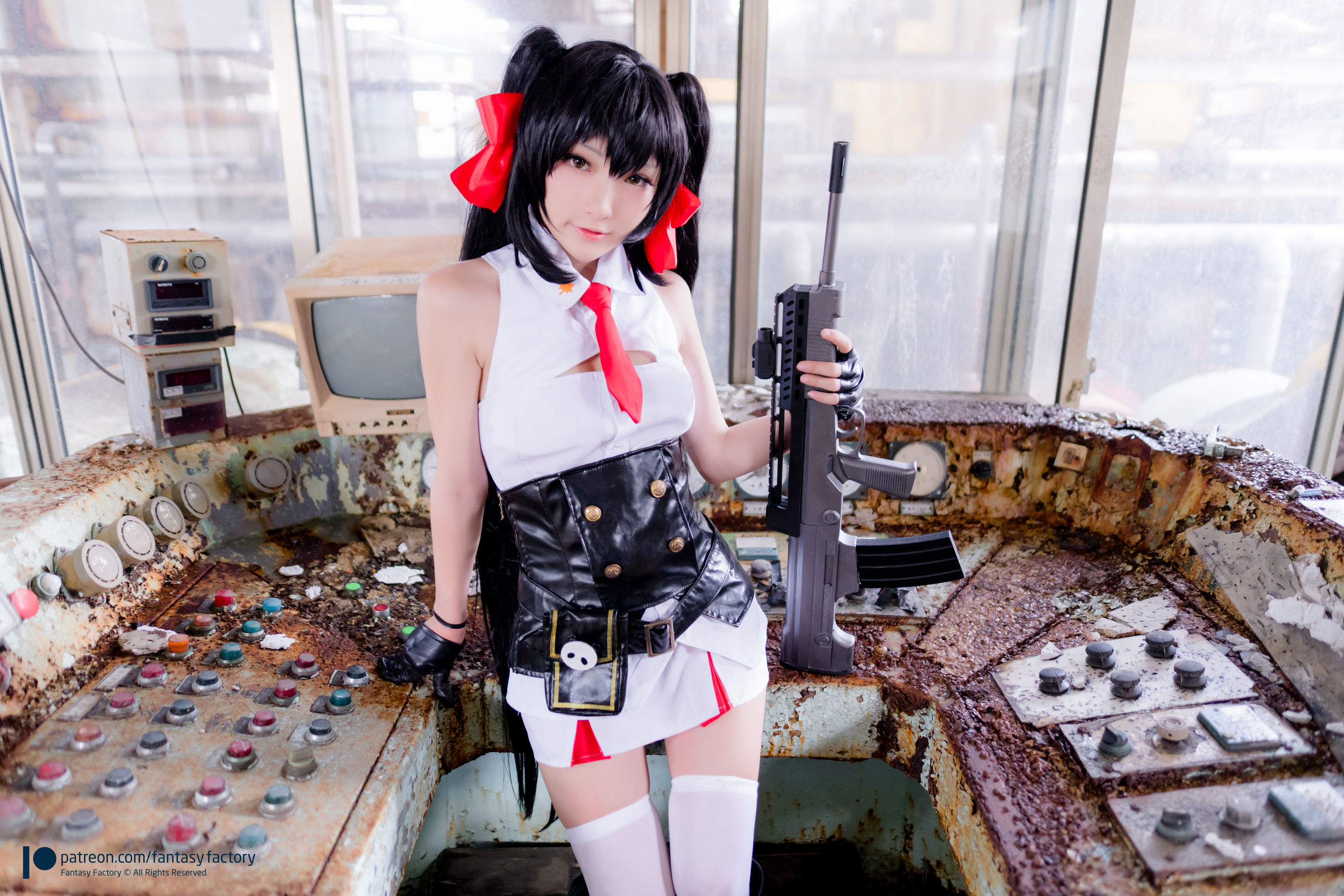[Cosplay写真] 小丁 《Fantasy Factory》 - 2019.08 水底 黑丝 邻家少女 第40张图