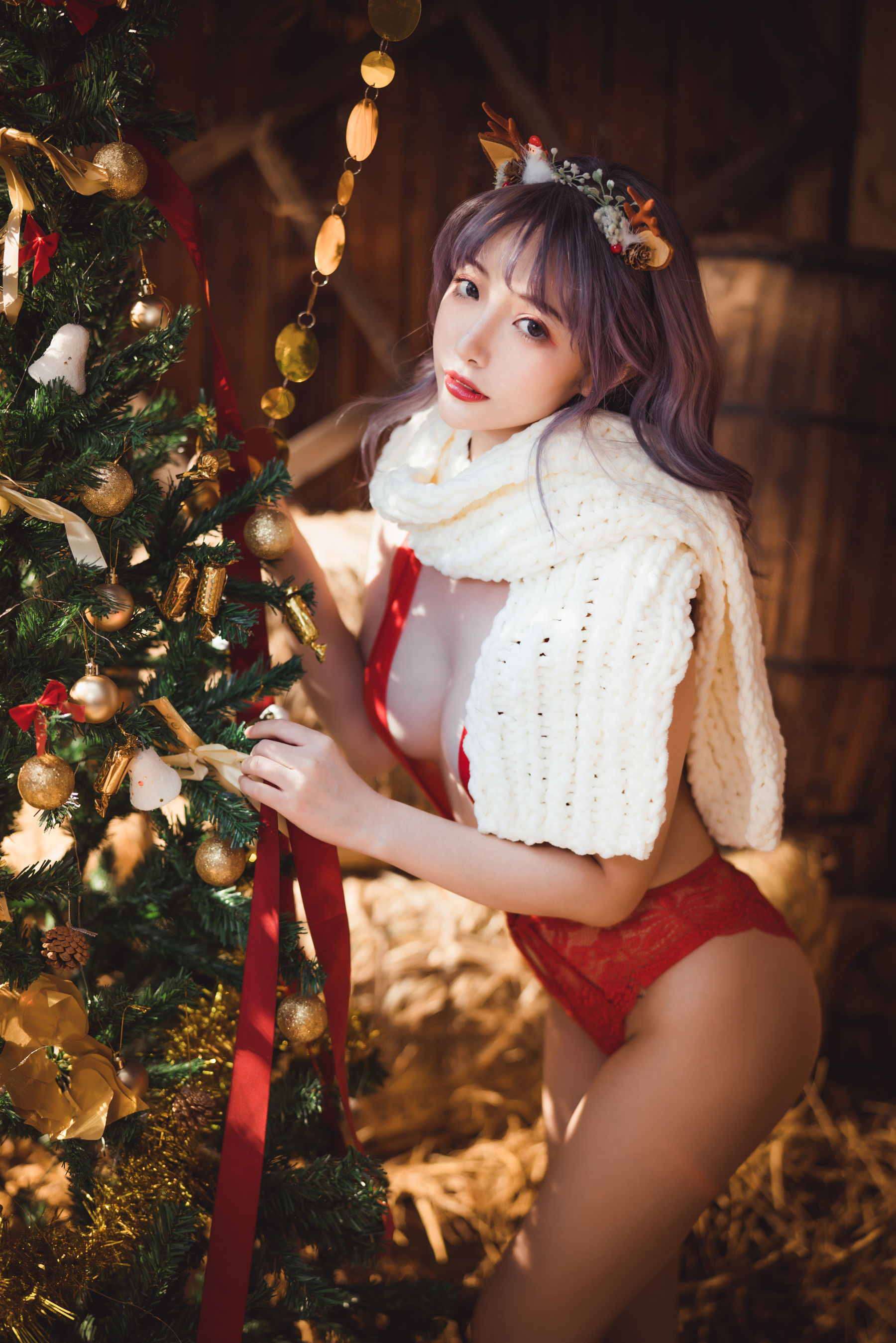 [Cosplay] 动漫博主雯妹 - 2020圣诞 第9张图