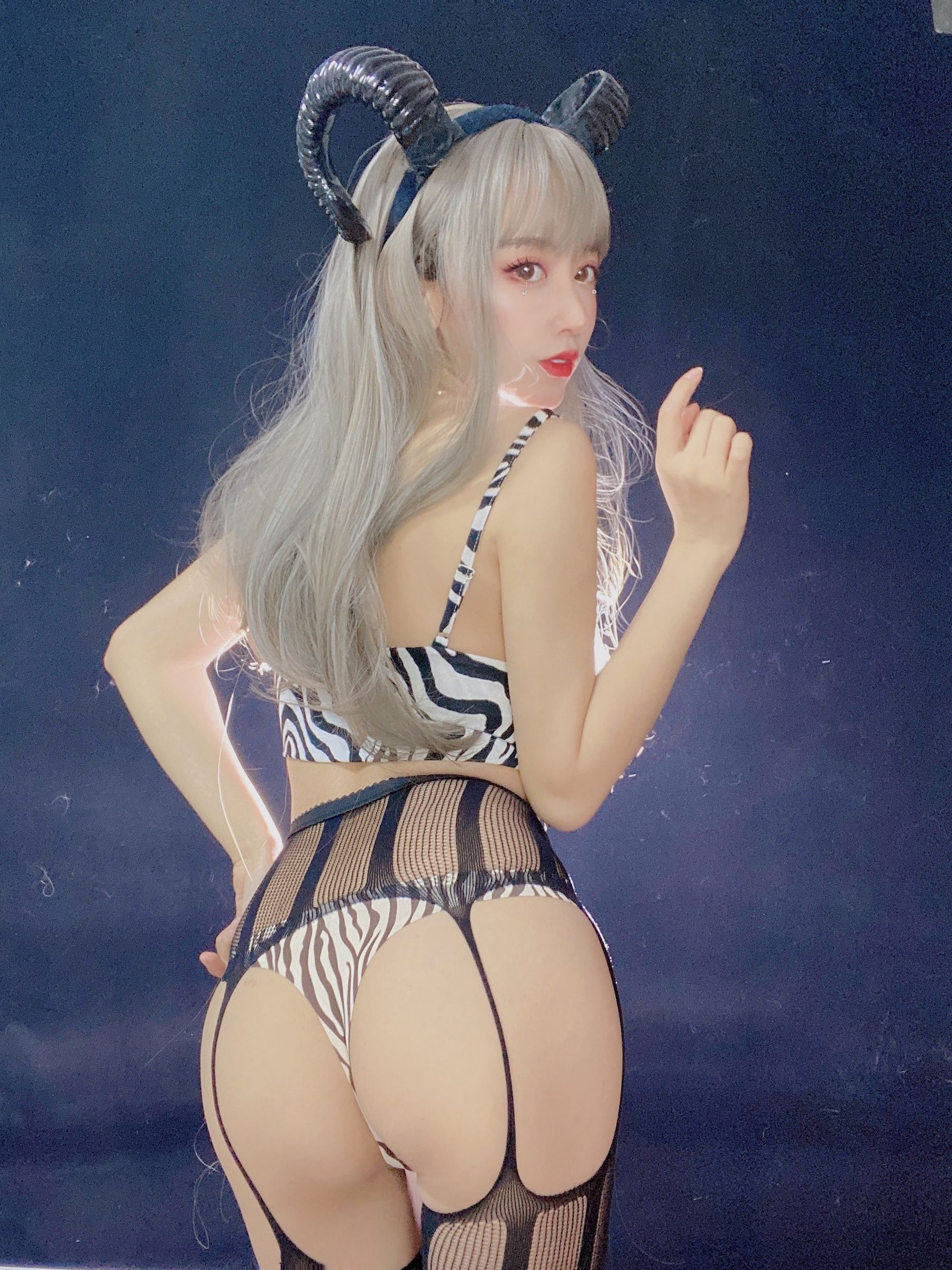 [Cosplay] 斗鱼米线线sama - 魅魔 第4张图