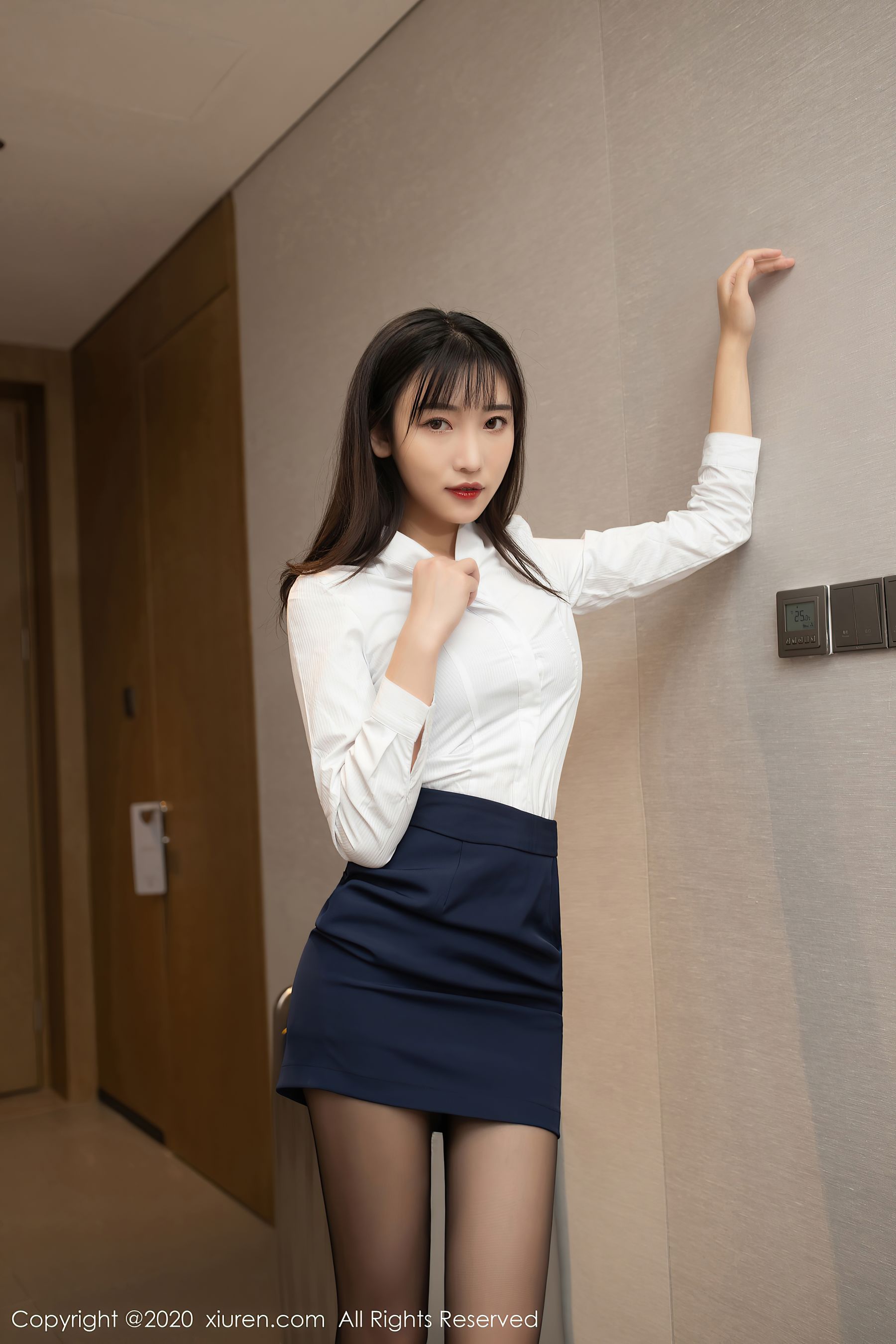 [秀人XIUREN] No.2882 陆萱萱 第13张图
