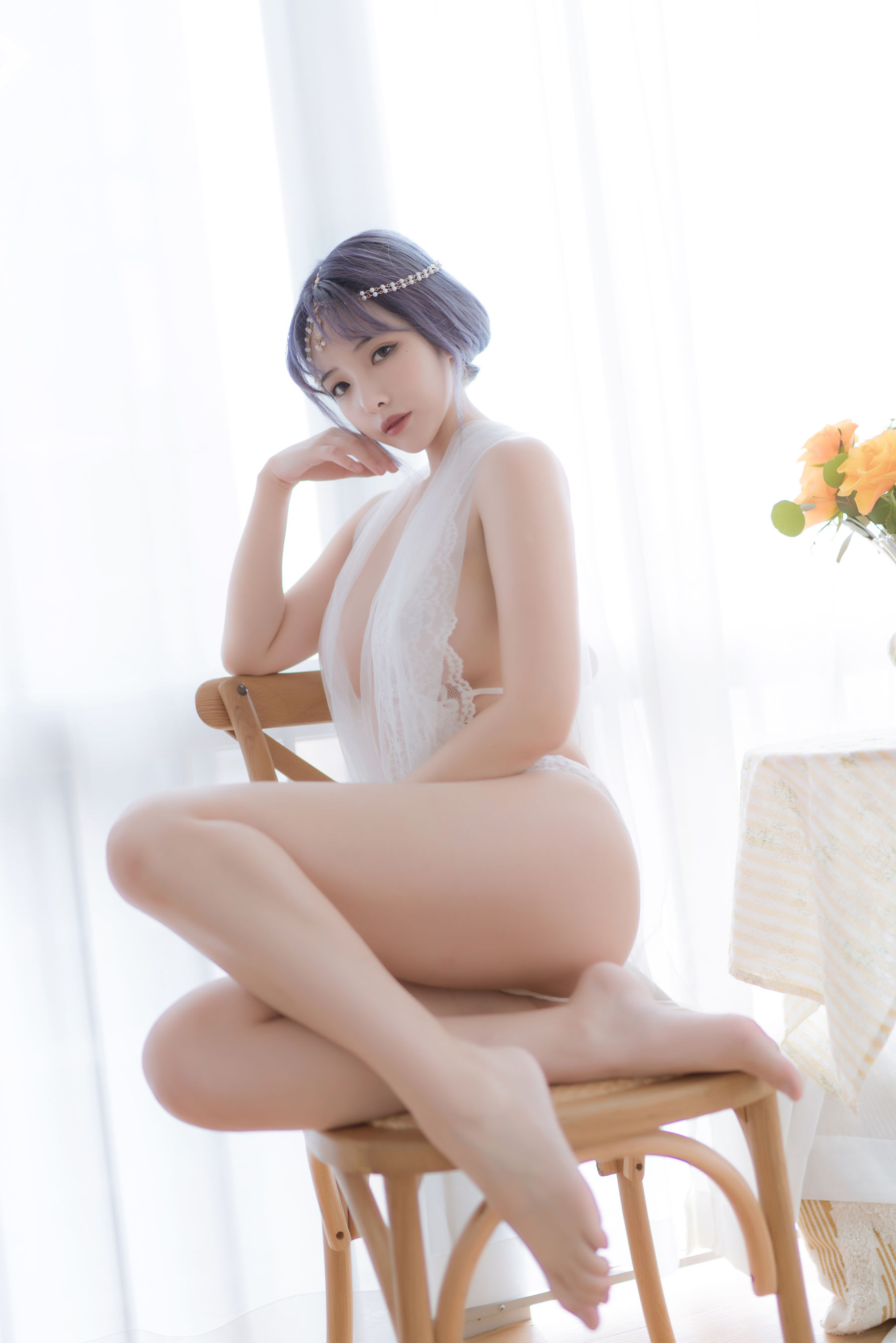 [COS福利] 动漫博主雯妹 - 白色希腊 第1张图