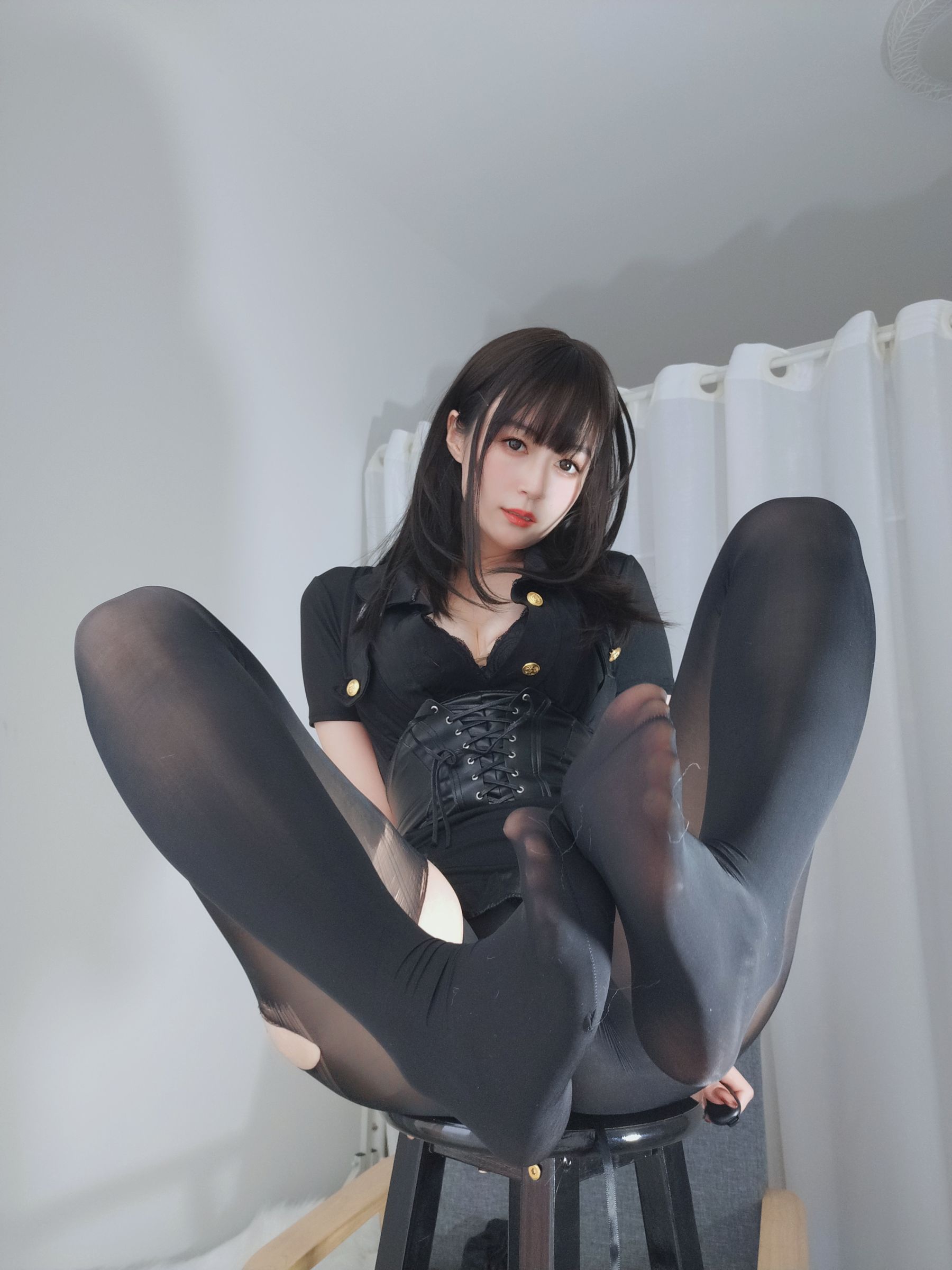 [COS福利] Coser小姐姐白银 - 抖S姐姐（下） 第34张图