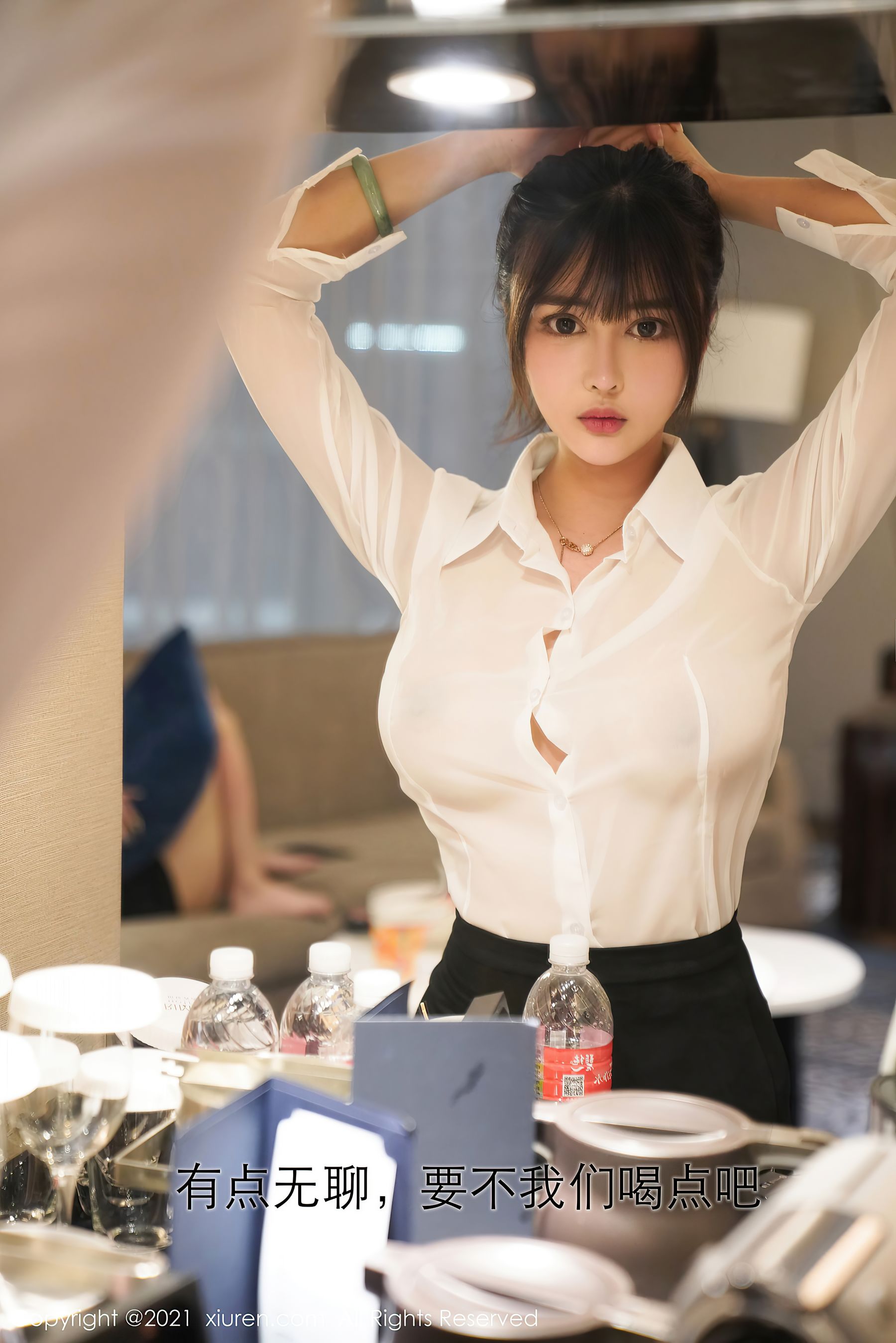[秀人XIUREN] No.3164 萌奈子 第1张图