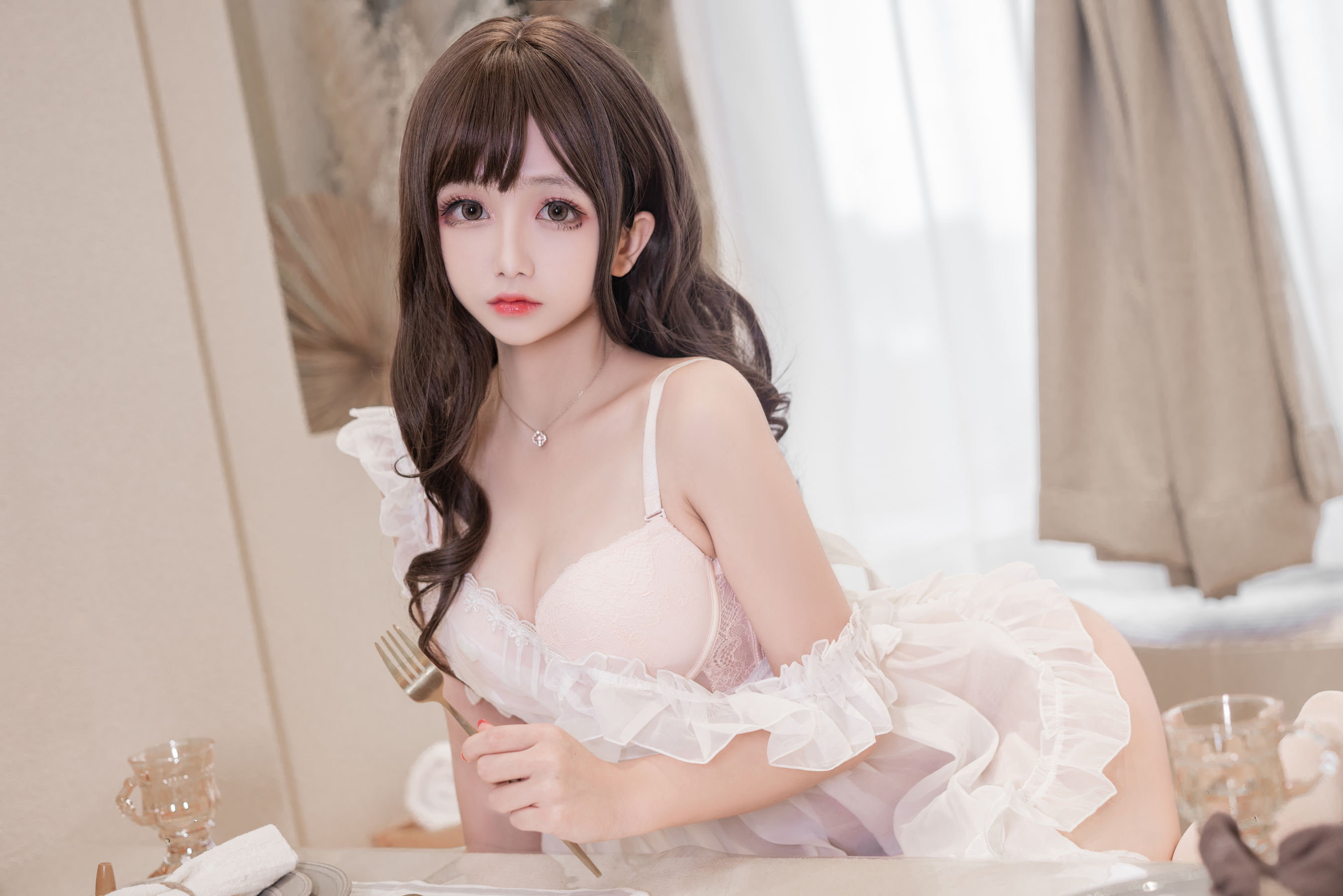 [COS福利] Cosplay日奈娇 - 围裙人妻 第13张图