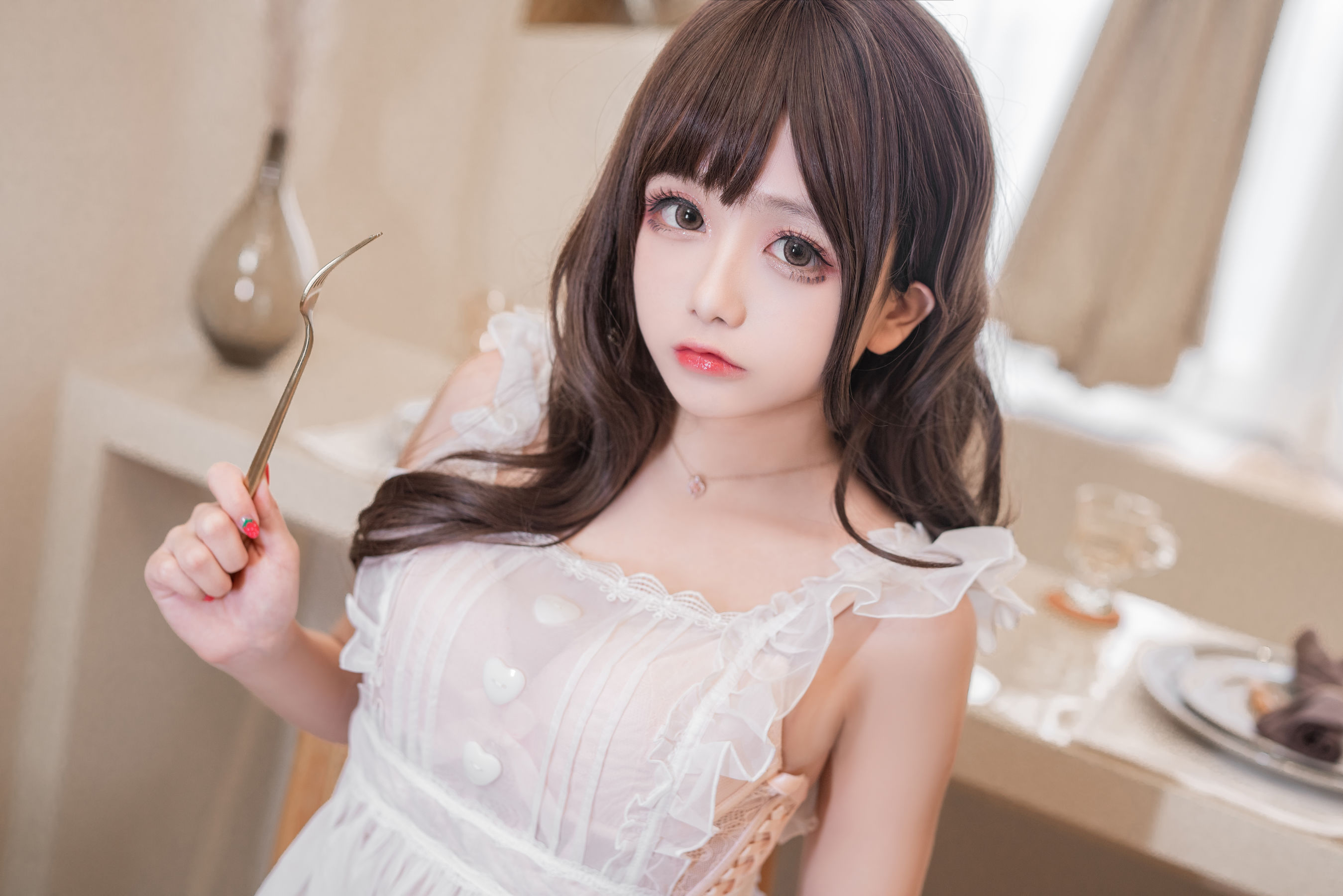[COS福利] Cosplay日奈娇 - 围裙人妻 第2张图