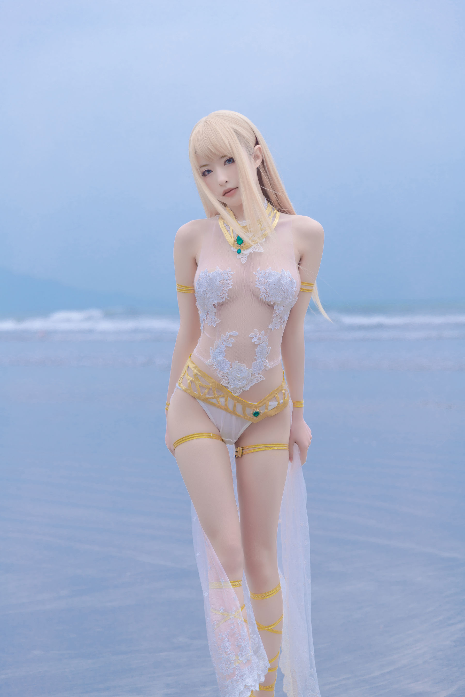 [网红COSER写真] 尤物清水由乃 - 玛丽萝丝白色泳衣 第1张图