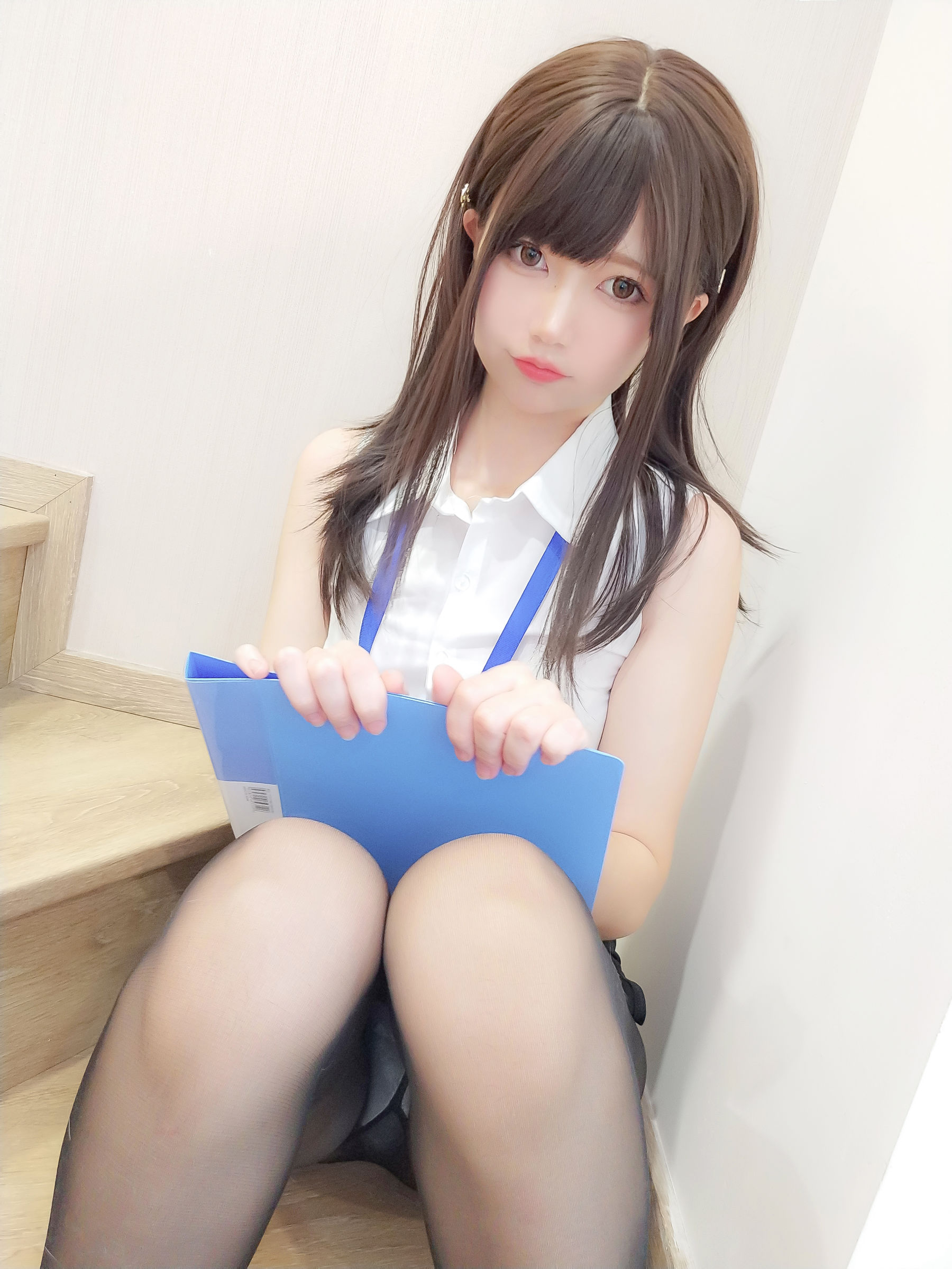 [福利COS] NAGISA魔物喵[fantia] - 仕事中～ 第1张图