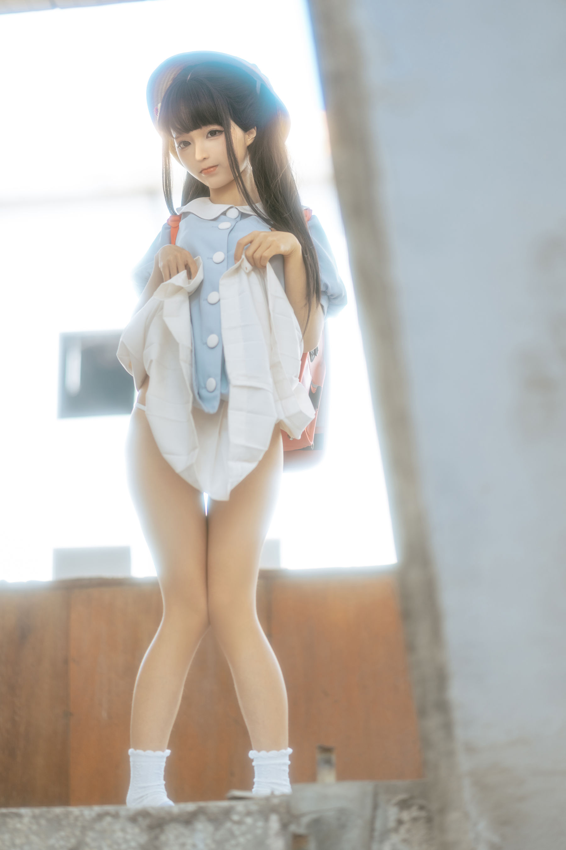 [福利COS] 动漫博主蠢沫沫 - 小黄帽 绅士版 第21张图
