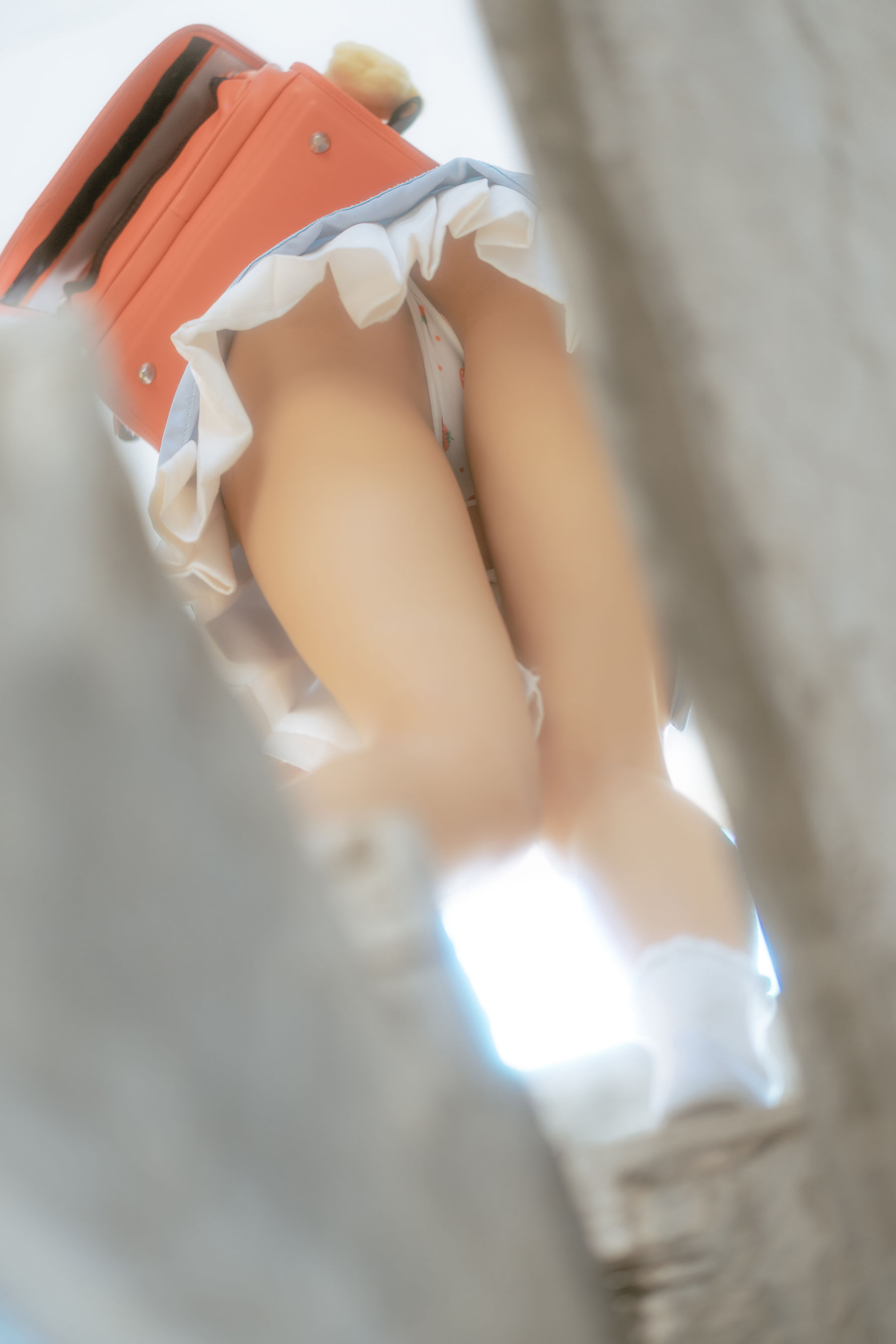 [福利COS] 动漫博主蠢沫沫 - 小黄帽 绅士版 第32张图