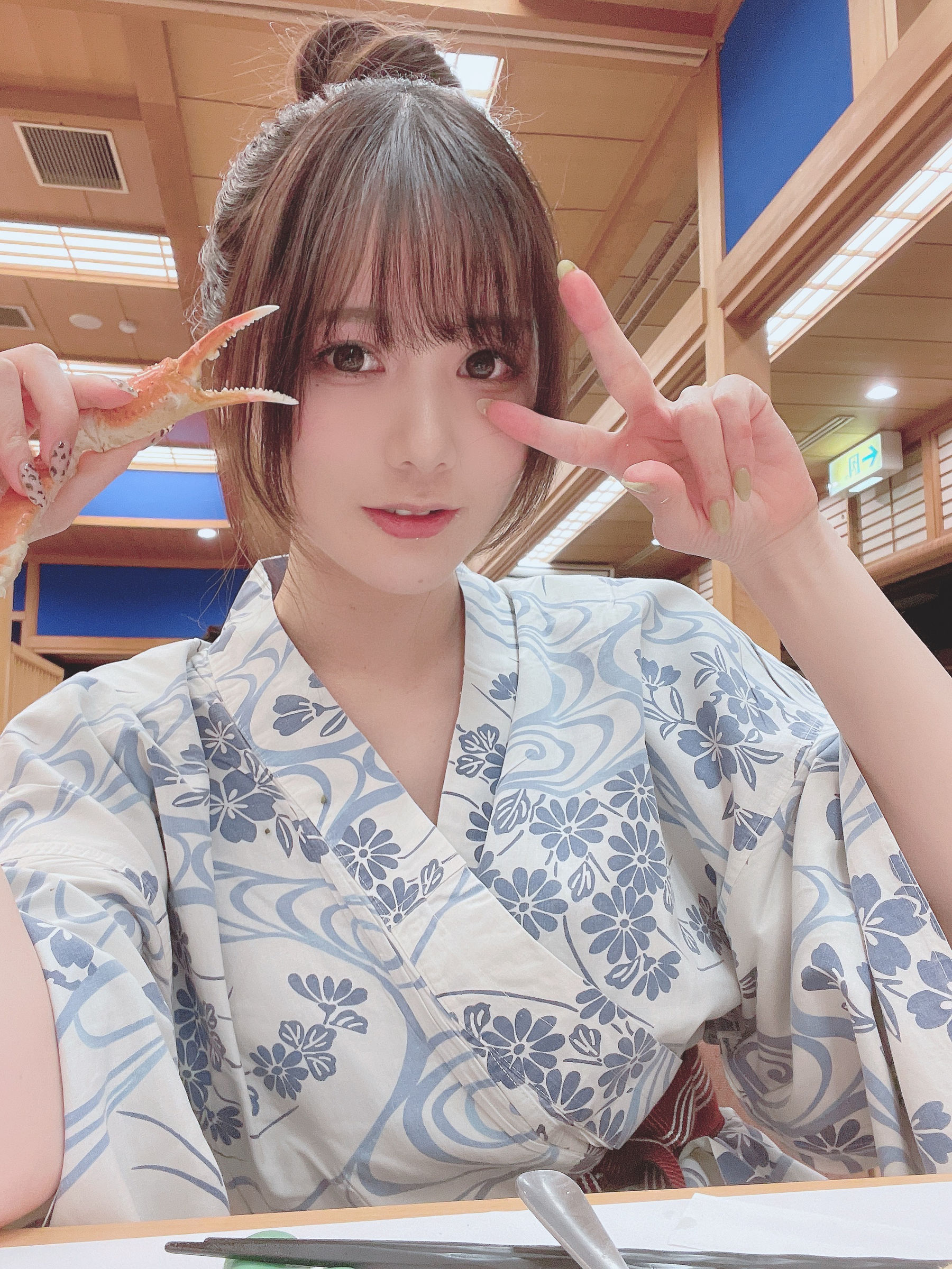 [福利COS] 日本甜美COSERけんけん[fantia] 20211120-温泉旅おまけ♨️+まっしろでふわふわ 第4张图