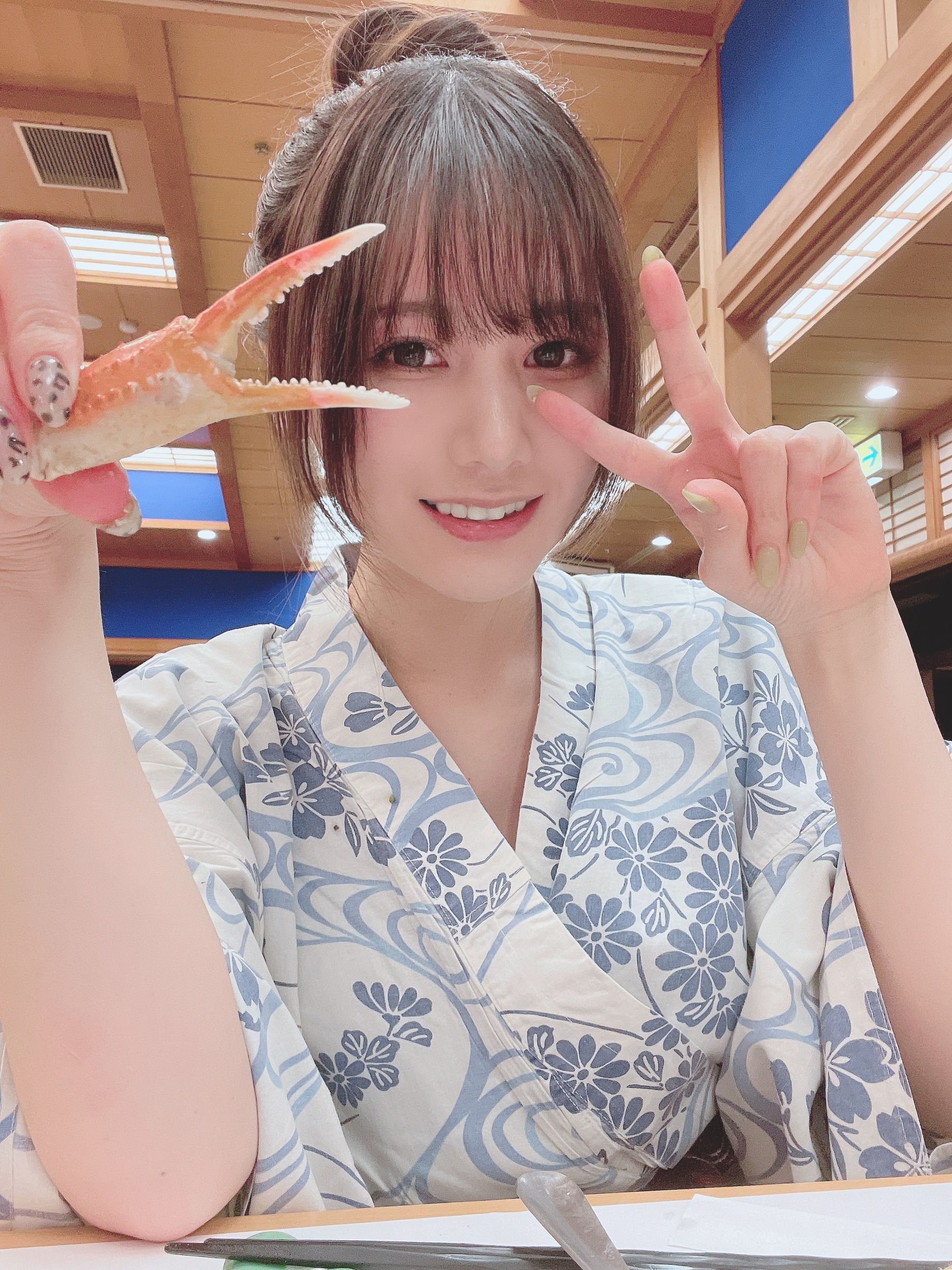 [福利COS] 日本甜美COSERけんけん[fantia] 20211120-温泉旅おまけ♨️+まっしろでふわふわ 第5张图
