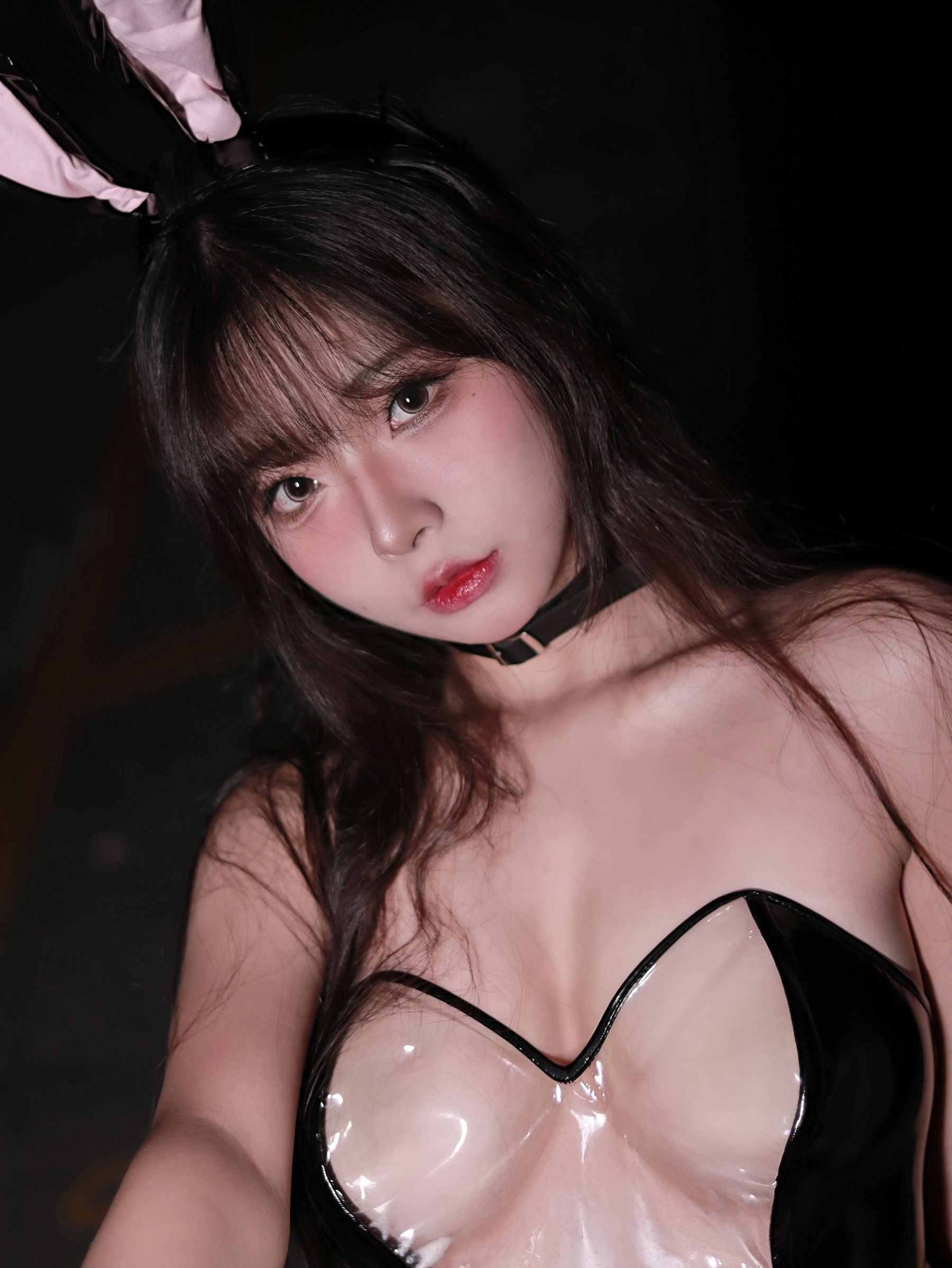 [福利COS] yuuhui玉汇 - 雨中透明兔女郎 第17张图