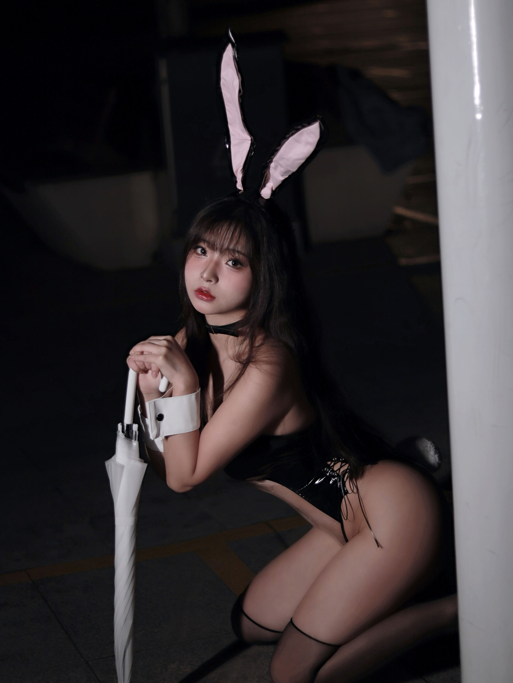 [福利COS] yuuhui玉汇 - 雨中透明兔女郎 第27张图