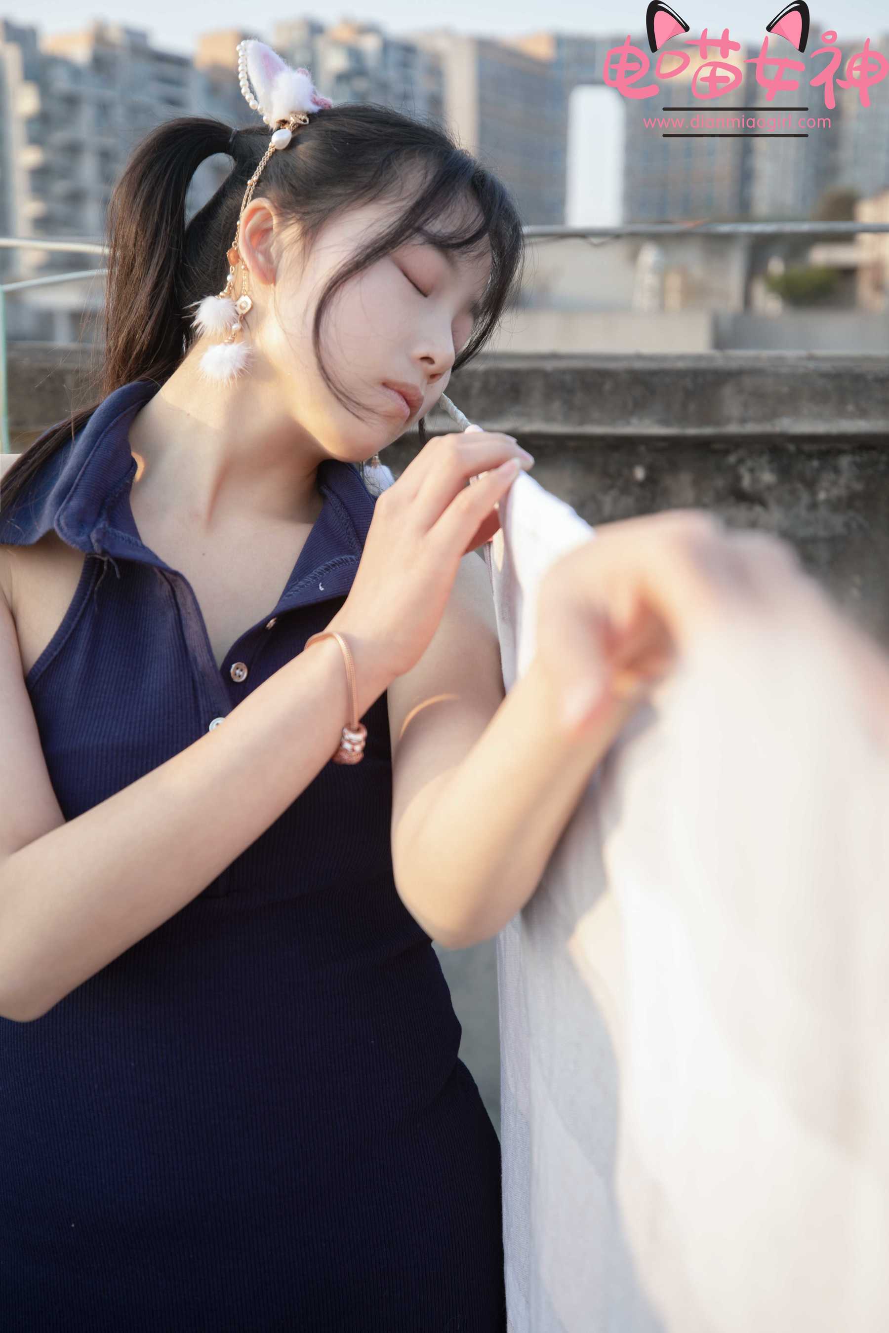 [网红COSER] 电喵女神 - 灵唯 天台 第54张图