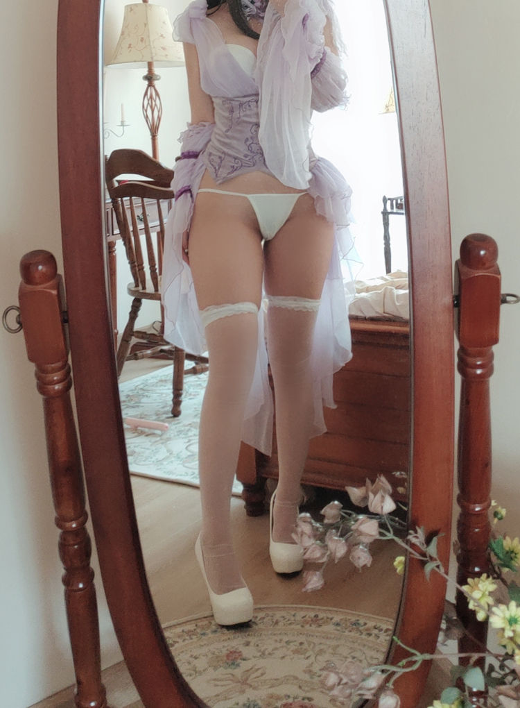 [福利COS] Cosplay日奈娇 - 睡美人 自摄 第4张图
