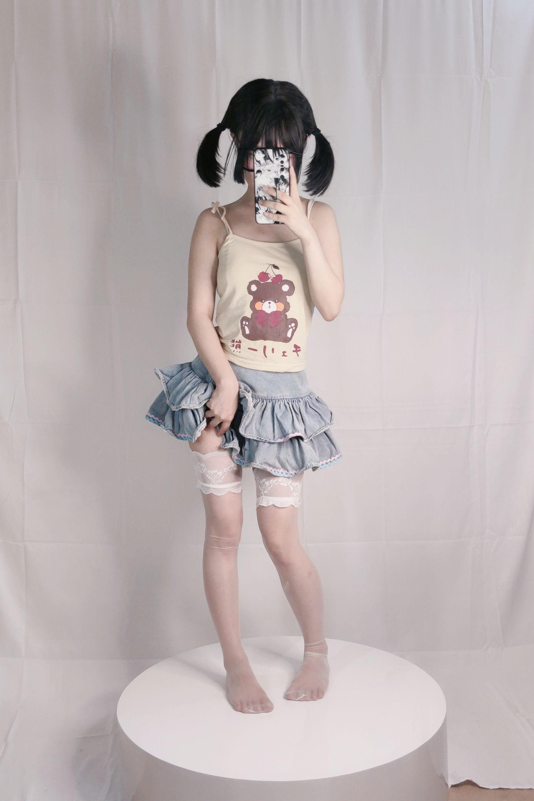 [福利COS] 神沢永莉 - 绫蛋糕裙吊带袜汐 第1张图