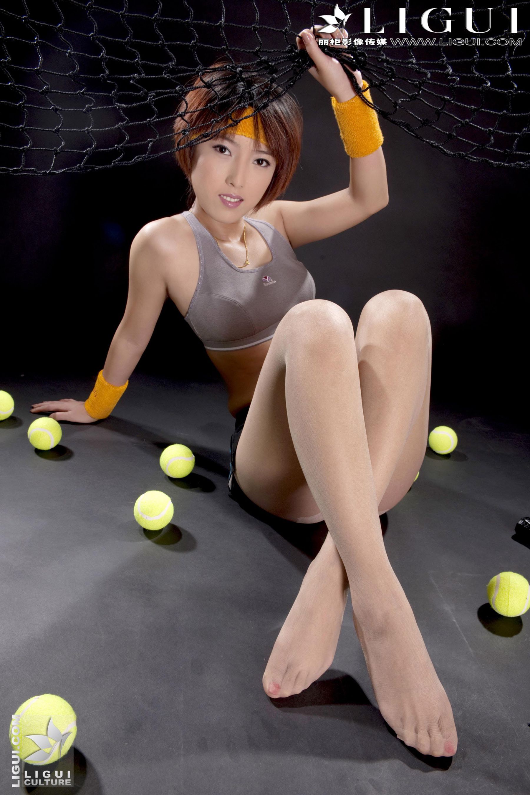 Model 美美《羽毛球美人丝足秀》上中下合集 [丽柜LiGui] 美腿玉足写真图片 第20张图