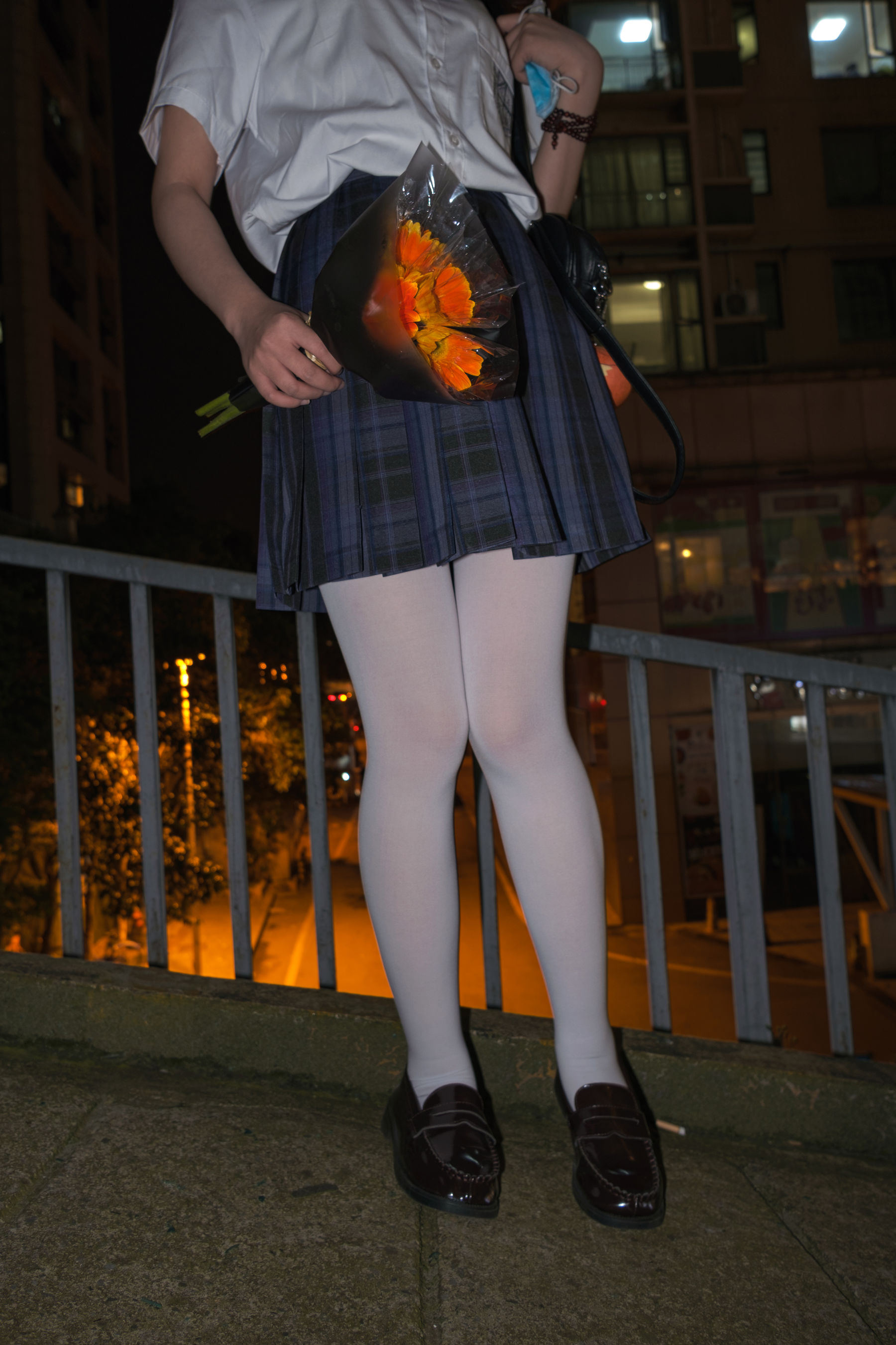 森萝财团写真 月下002 小夜 真空白丝 80D 户外 第92张图