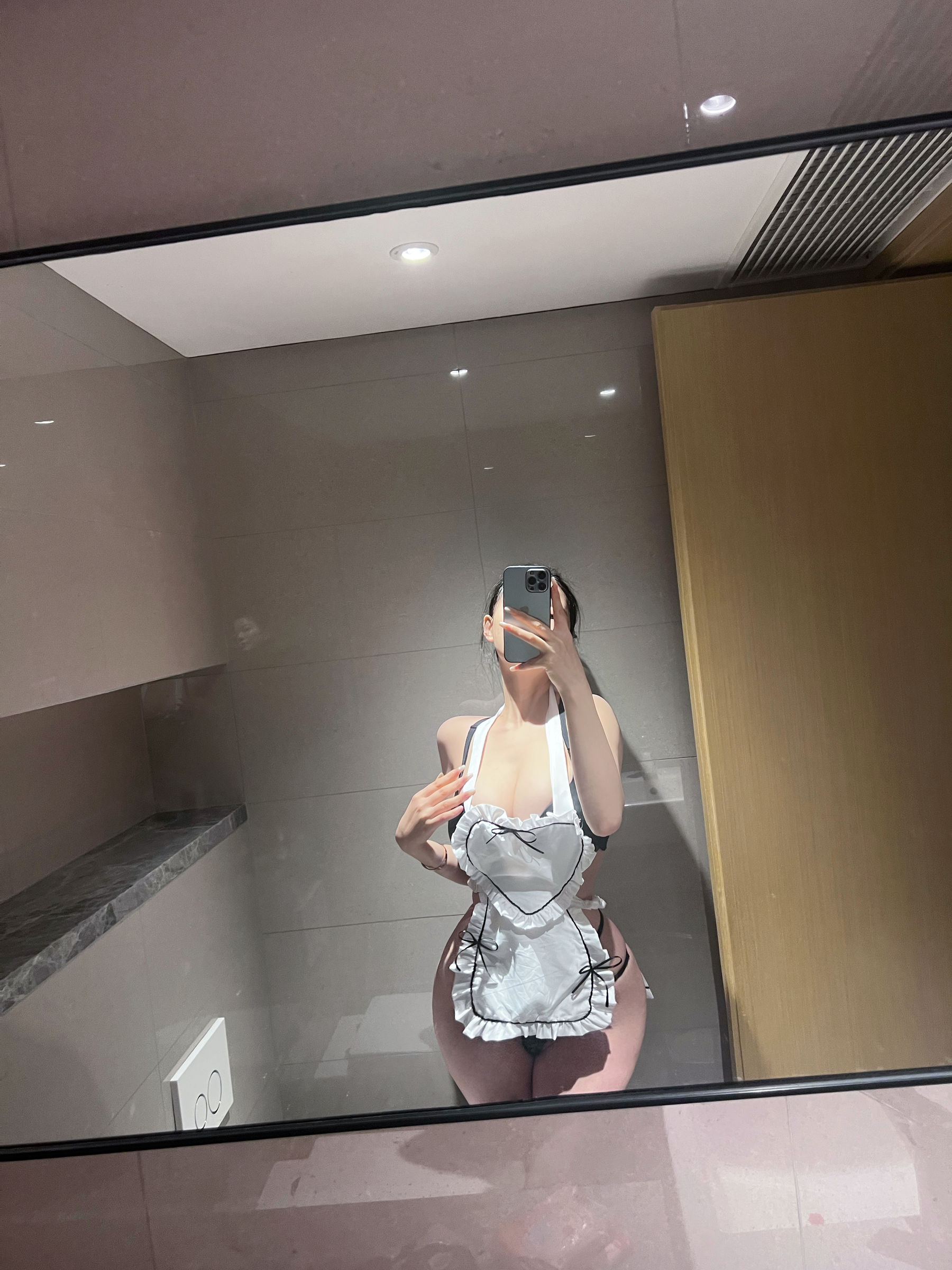 美臀女神左公子666 - 女仆 第14张图