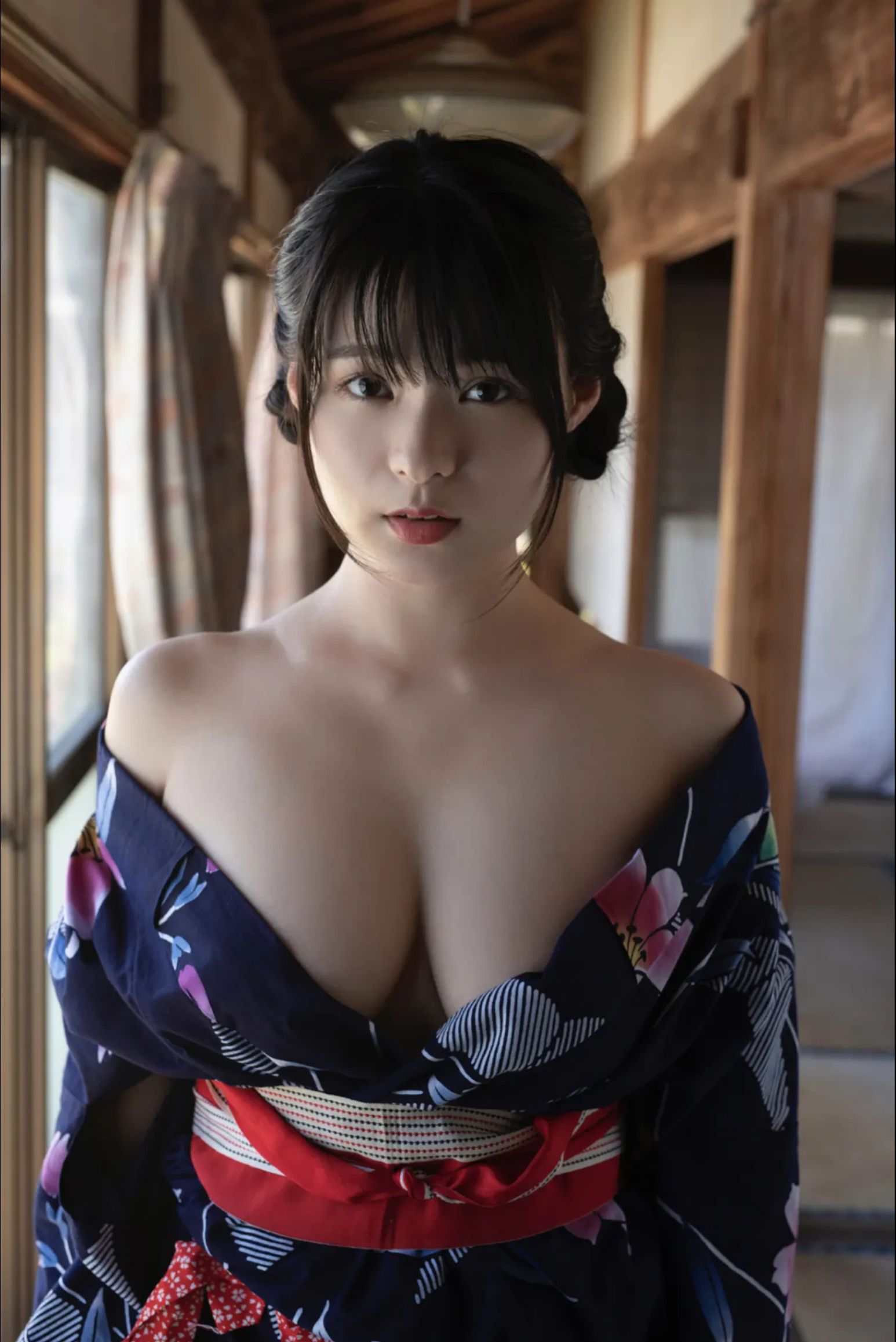 星名美津紀 浴衣を脱いで 第1张图