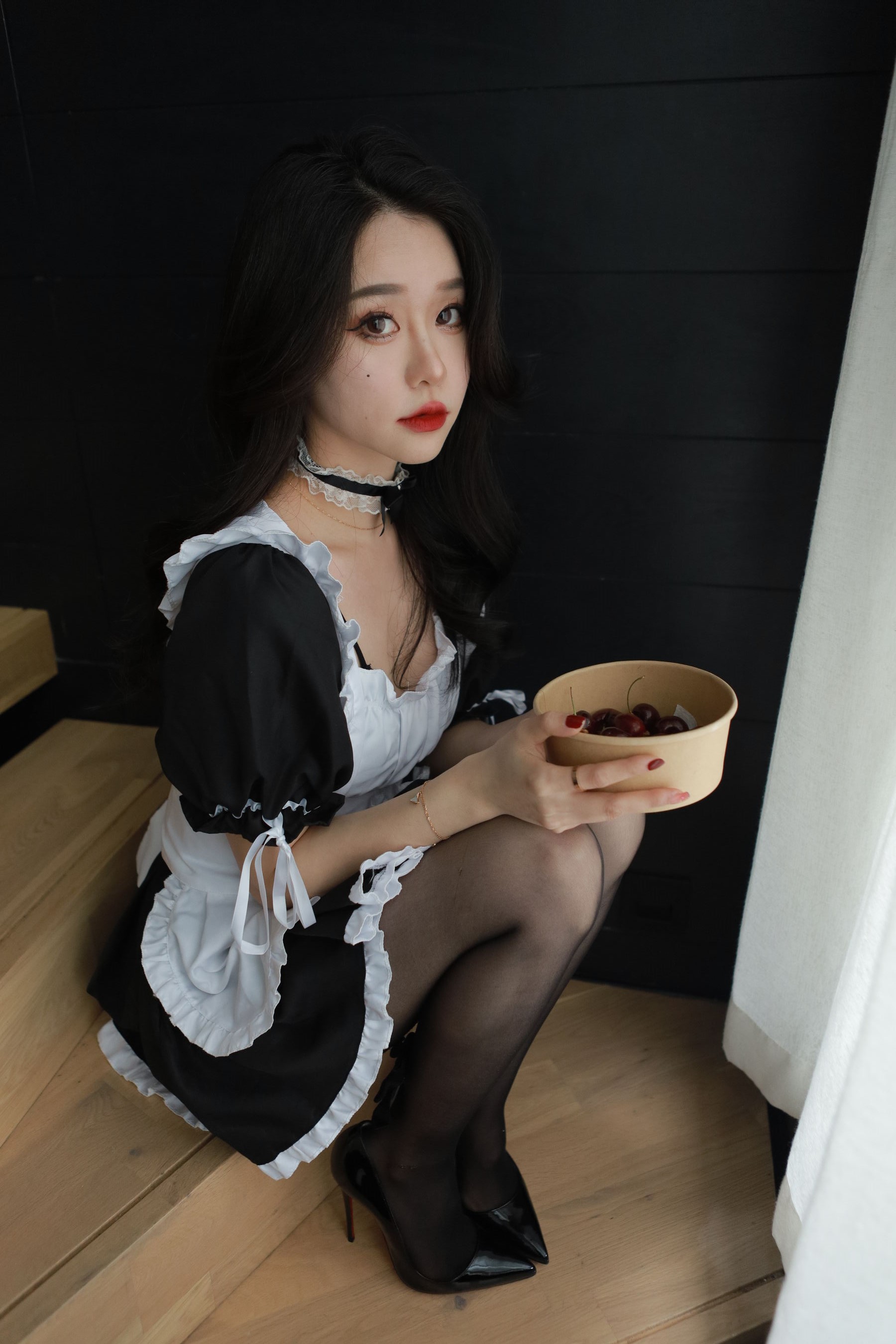 Sia不吃鱼 - 俏皮大奶女仆系列 第4张图